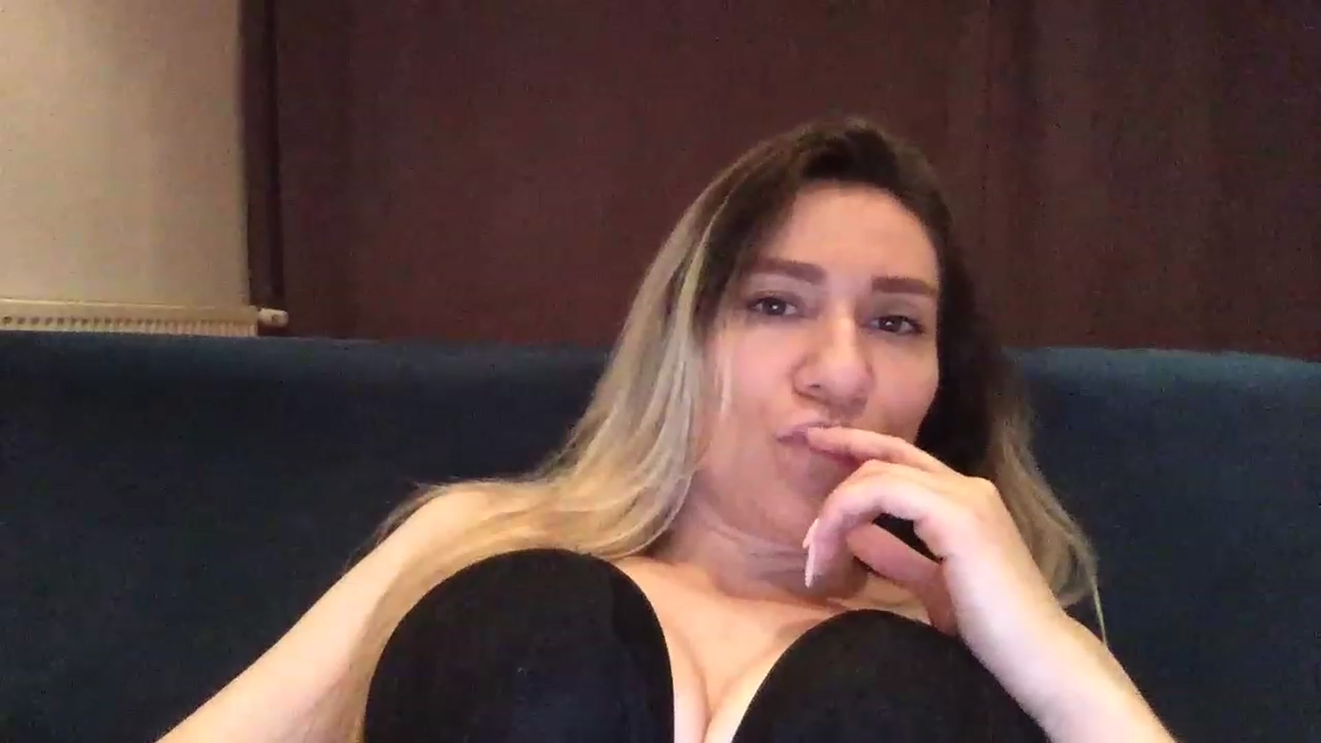 Gallery image thumbnail from itwasnt_me's myfreecams stream on, 07/22/2023, 02:06 image 20 of 20