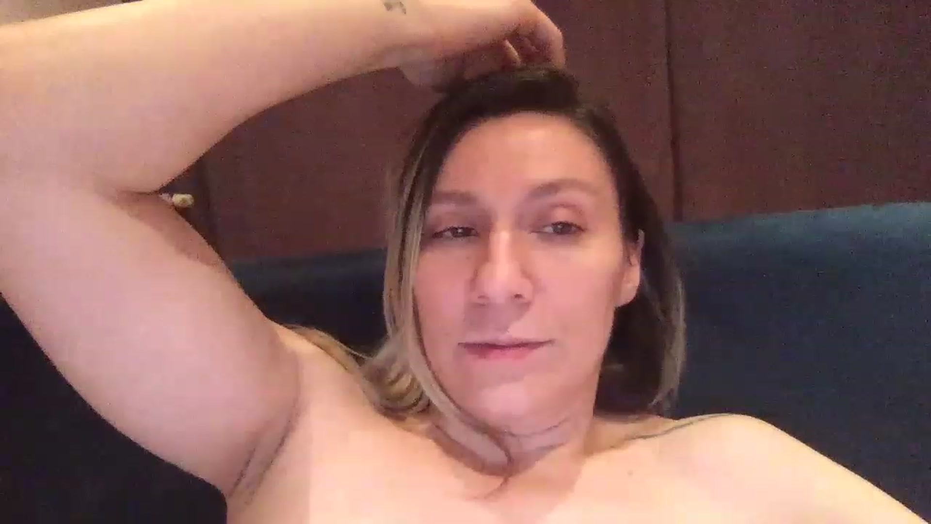 Gallery image thumbnail from itwasnt_me's myfreecams stream on, 08/14/2023, 01:55 image 19 of 20