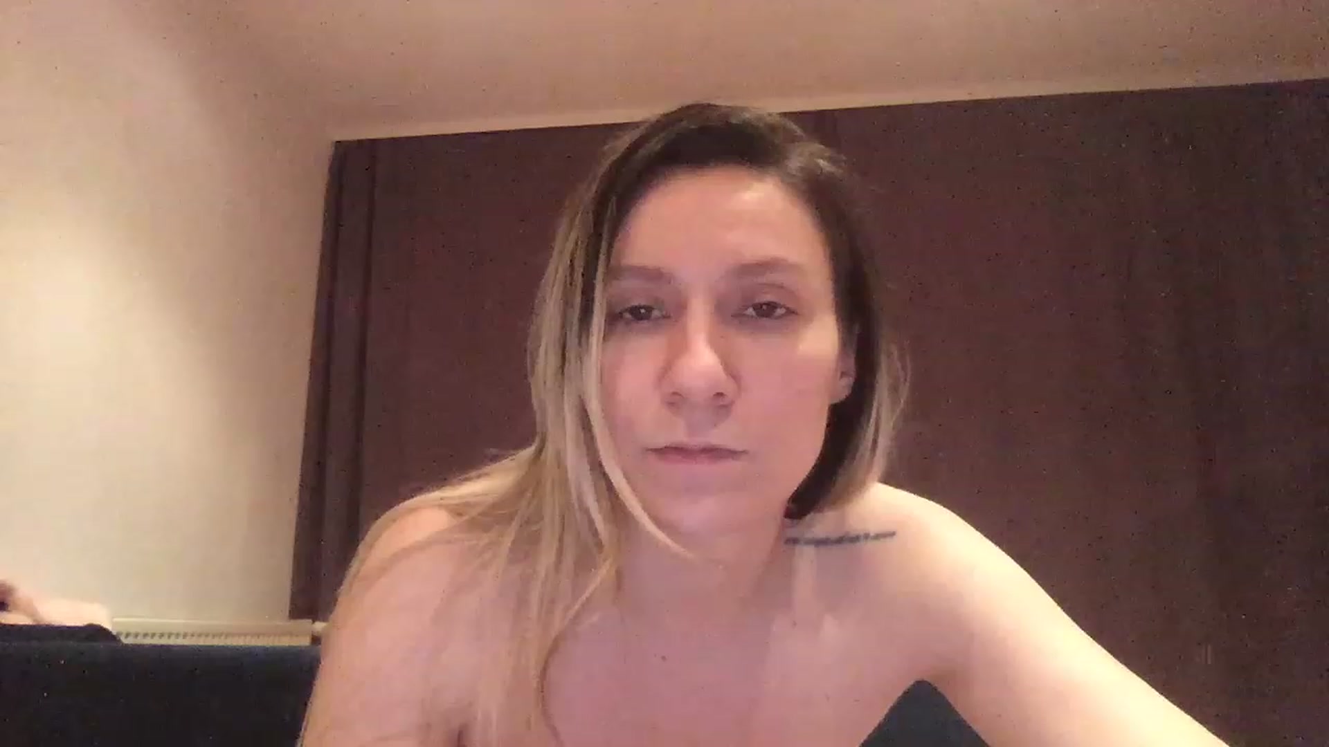 Gallery image thumbnail from itwasnt_me's myfreecams stream on, 08/14/2023, 01:55 image 20 of 20