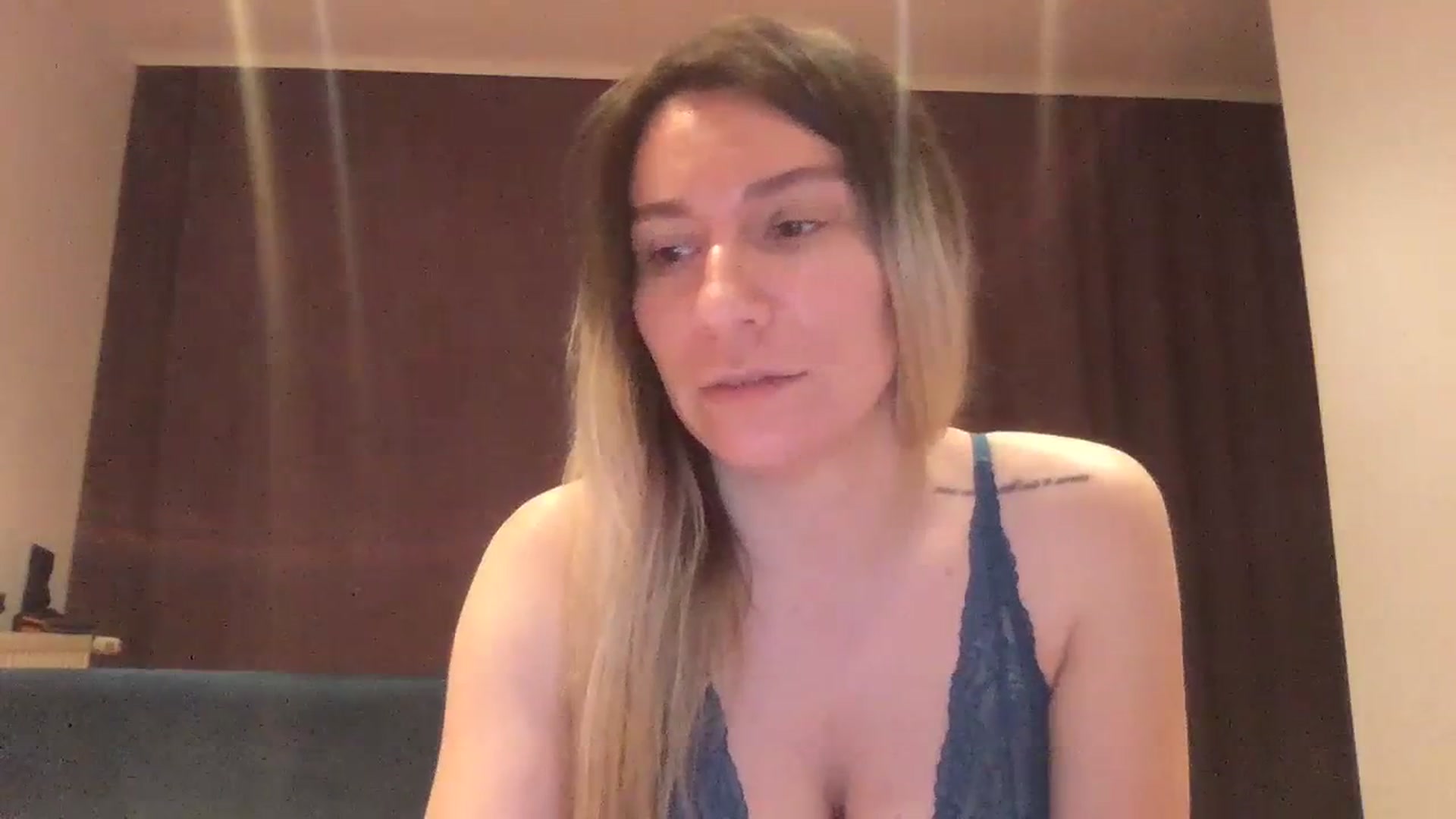 Gallery image thumbnail from itwasnt_me's myfreecams stream on, 09/21/2023, 02:24 image 5 of 20