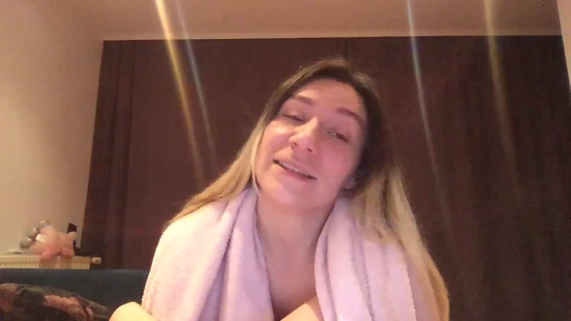 Gallery image thumbnail from itwasnt_me's myfreecams stream on, 10/02/2023, 02:07 image 17 of 20