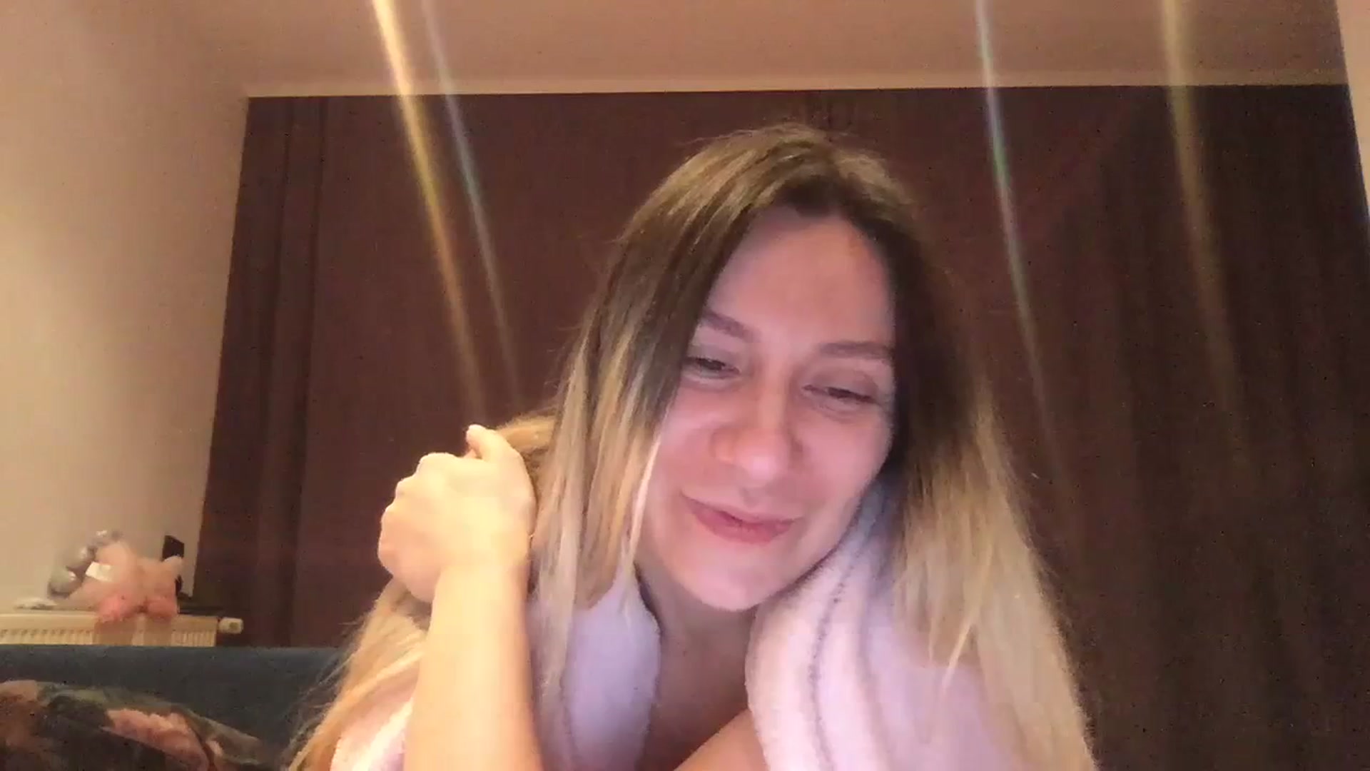 Gallery image thumbnail from itwasnt_me's myfreecams stream on, 10/02/2023, 02:07 image 18 of 20