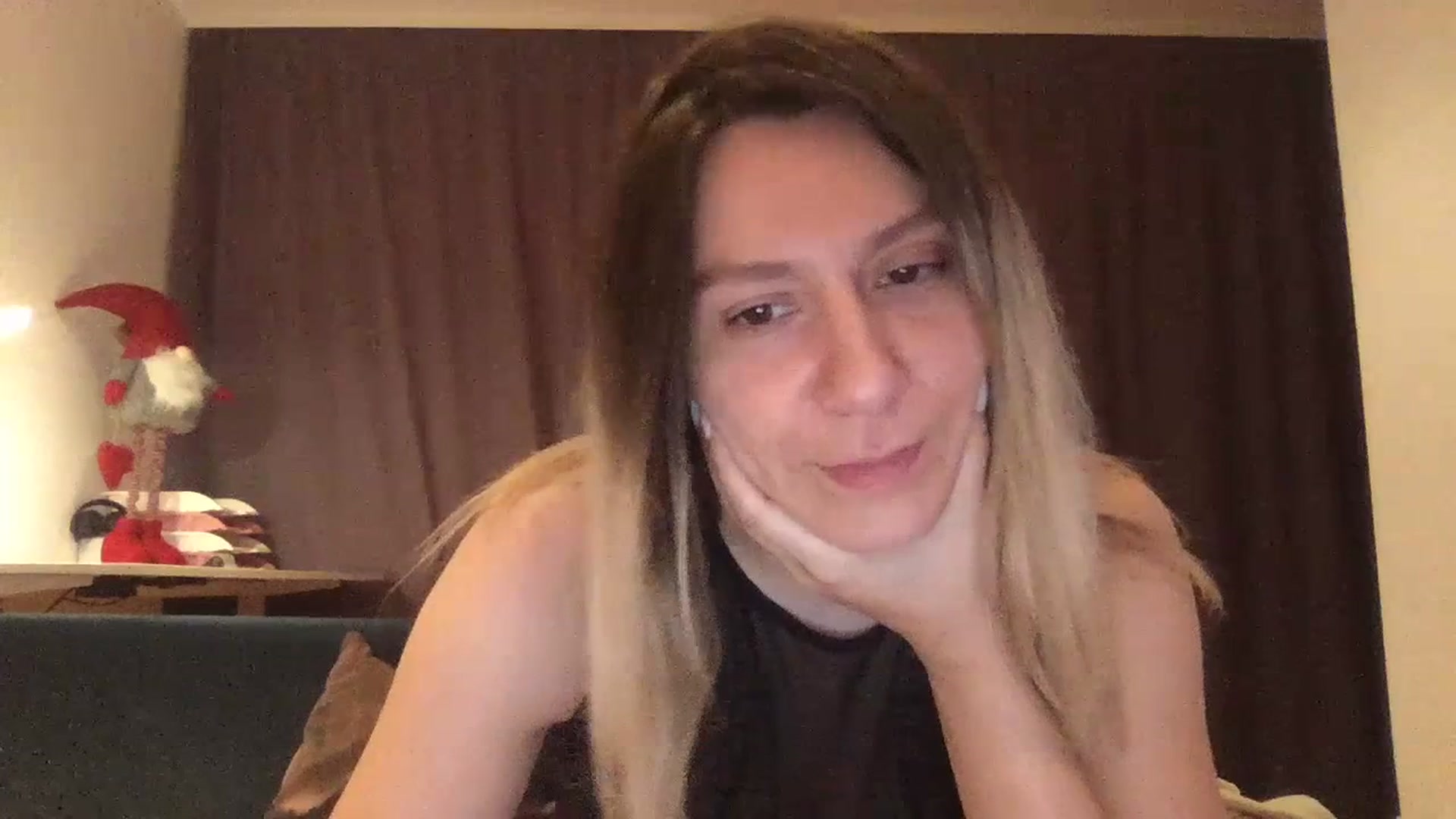 Gallery image thumbnail from itwasnt_me's myfreecams stream on, 10/23/2023, 01:50 image 20 of 20