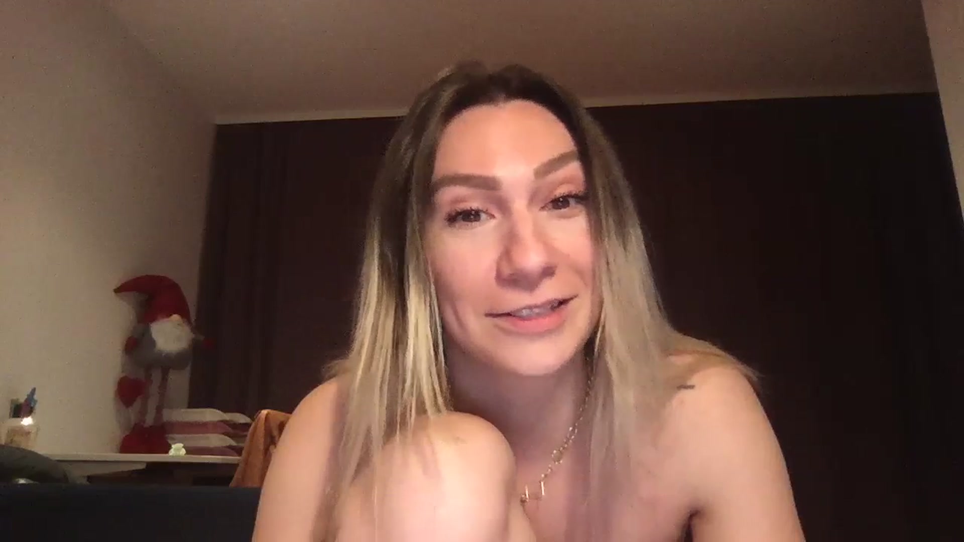 Gallery image thumbnail from itwasnt_me's myfreecams stream on, 10/30/2023, 01:26 image 9 of 20