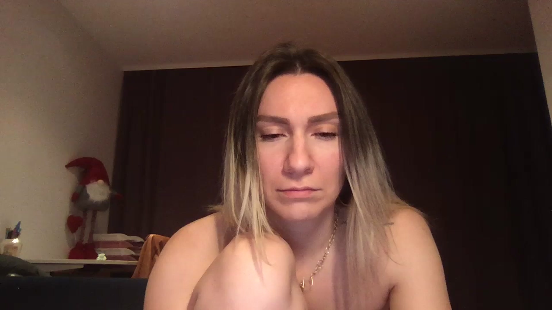 Gallery image thumbnail from itwasnt_me's myfreecams stream on, 10/30/2023, 01:26 image 8 of 20
