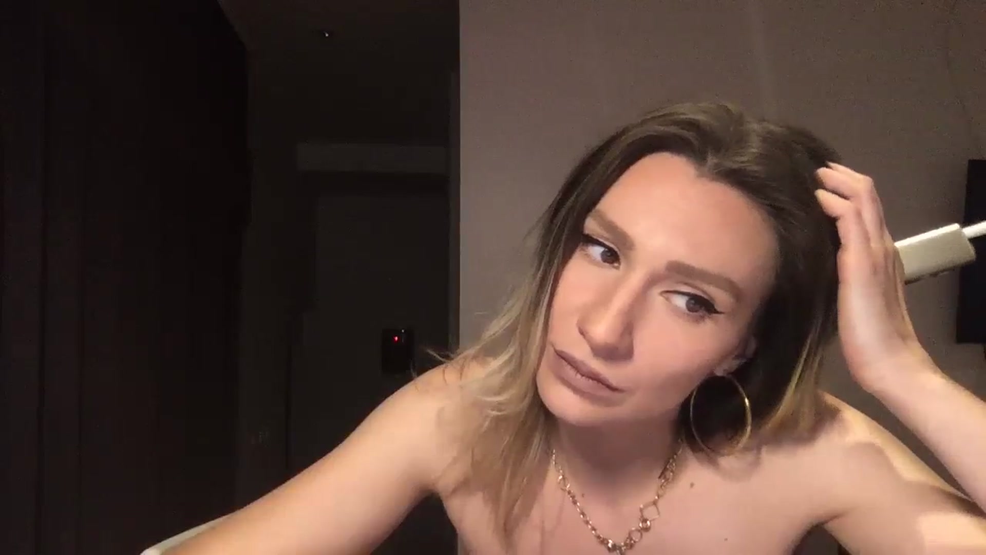 Gallery image thumbnail from itwasnt_me's myfreecams stream on, 11/02/2023, 01:58 image 15 of 20