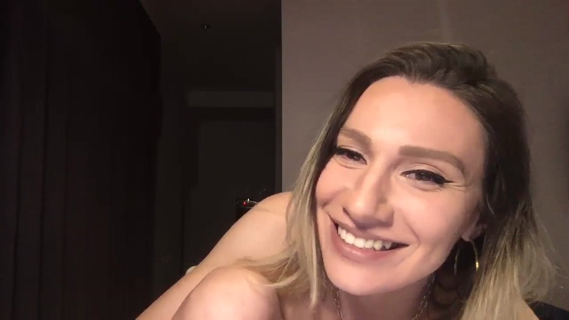 Gallery image thumbnail from itwasnt_me's myfreecams stream on, 11/02/2023, 03:05 image 19 of 20