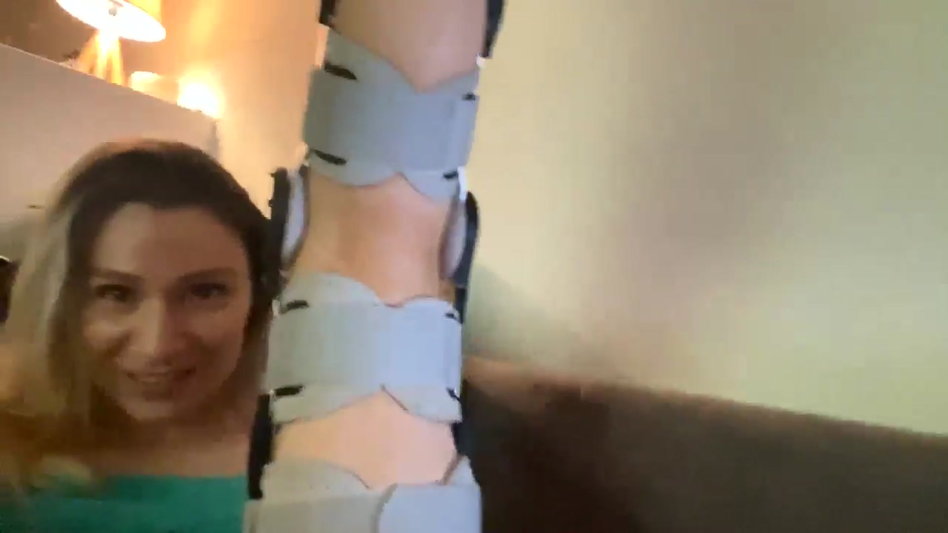 Gallery image thumbnail from itwasnt_me's myfreecams stream on, 06/19/2024, 21:23 image 3 of 20