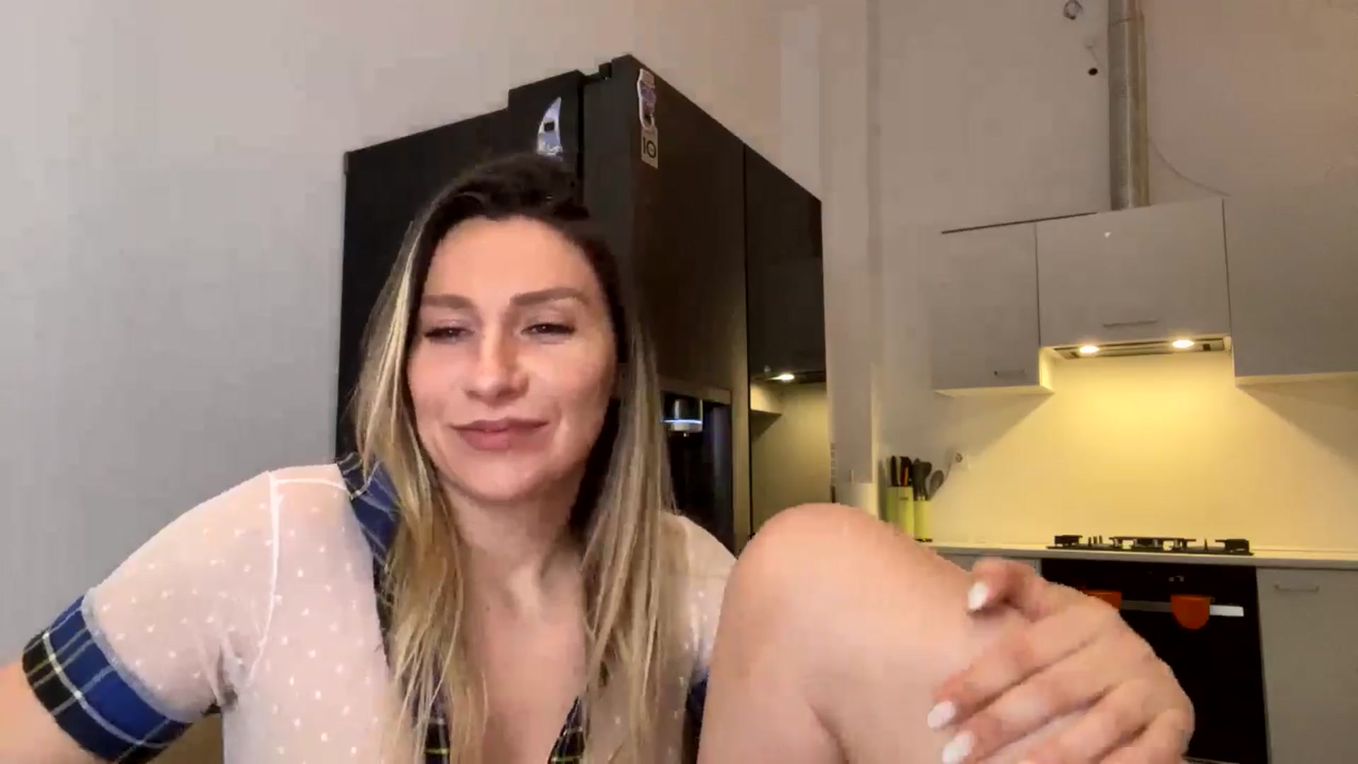 Gallery image thumbnail from itwasnt_me's myfreecams stream on, 08/25/2024, 23:08 image 19 of 20