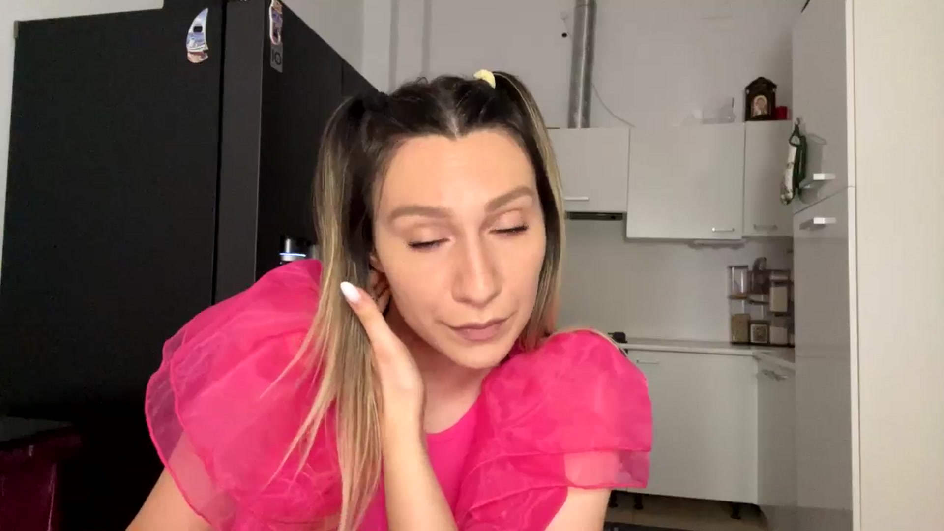 Gallery image thumbnail from itwasnt_me's myfreecams stream on, 08/27/2024, 24:03 image 15 of 20