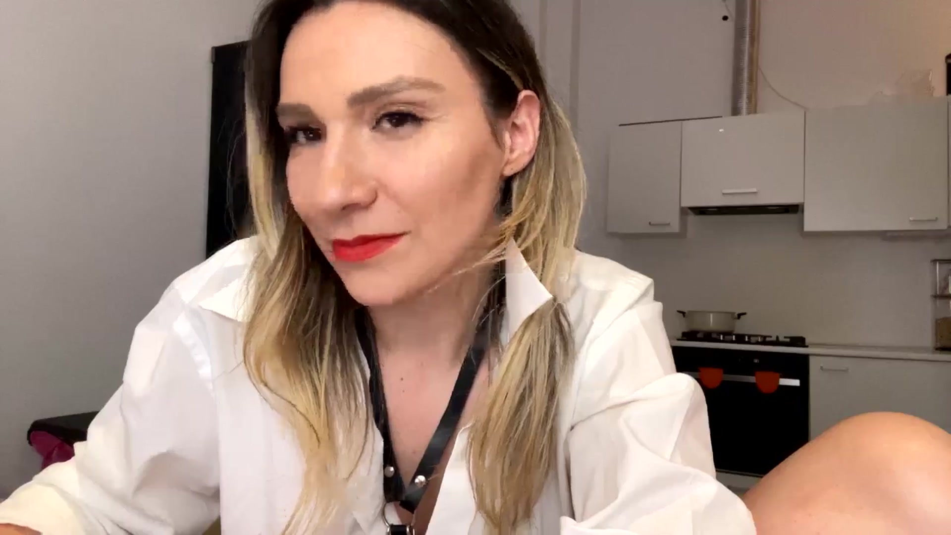 Gallery image thumbnail from itwasnt_me's myfreecams stream on, 09/01/2024, 04:22 image 19 of 20