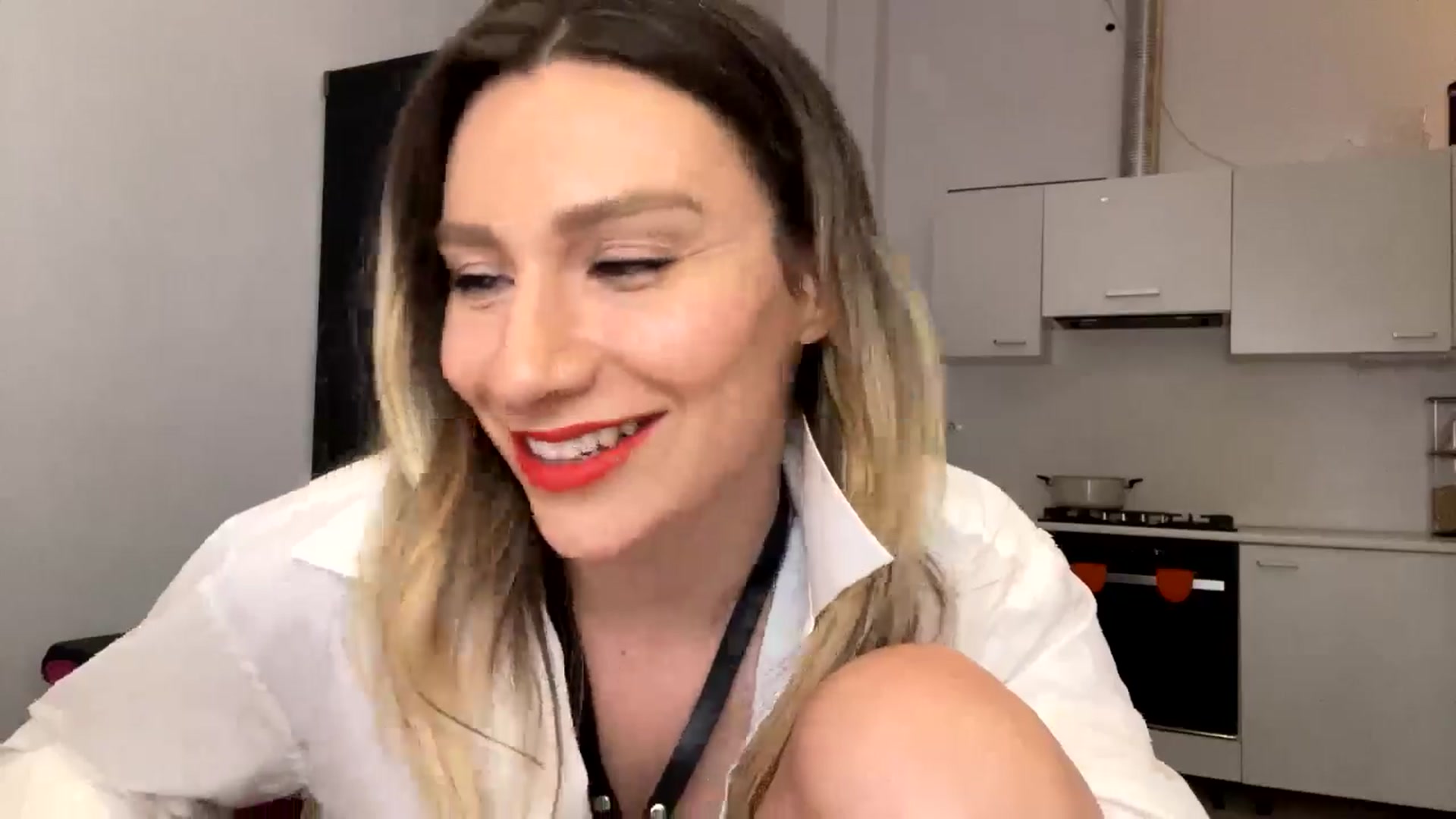 Gallery image thumbnail from itwasnt_me's myfreecams stream on, 09/01/2024, 04:22 image 14 of 20