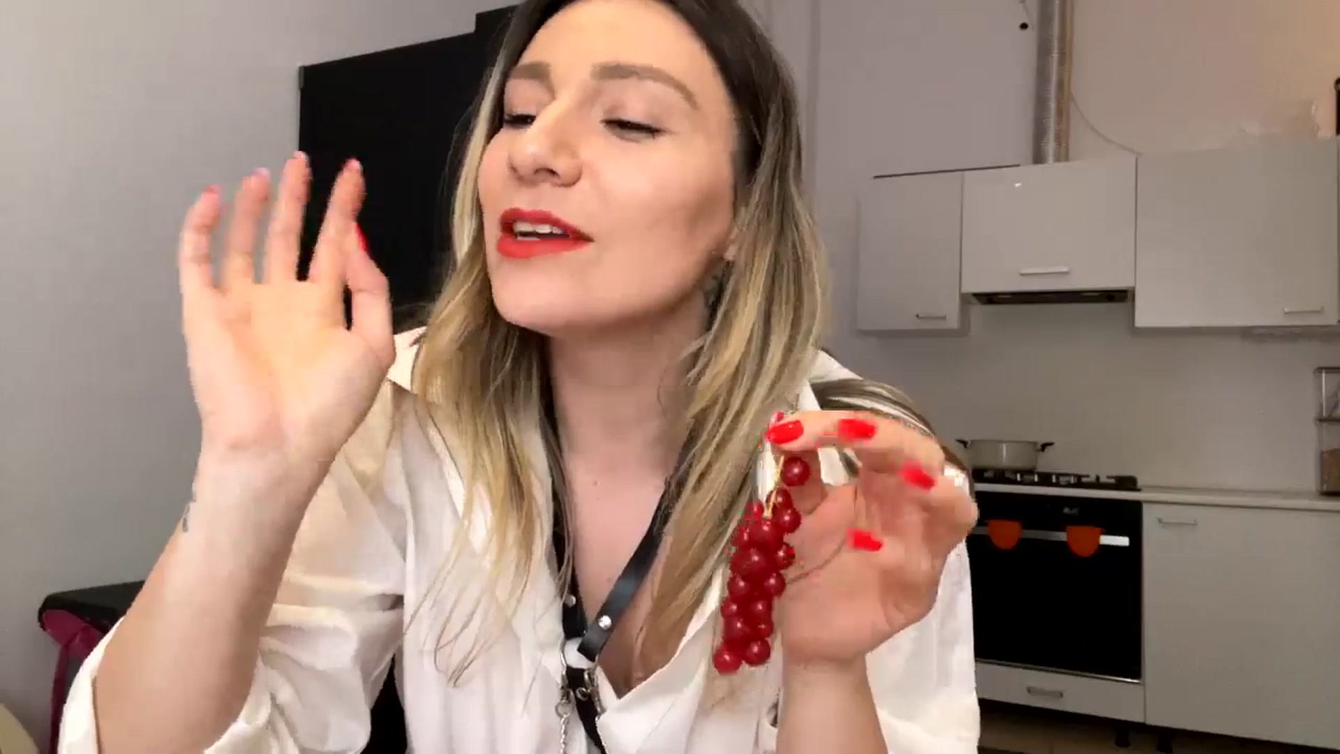 Gallery image thumbnail from itwasnt_me's myfreecams stream on, 09/01/2024, 04:22 image 7 of 20