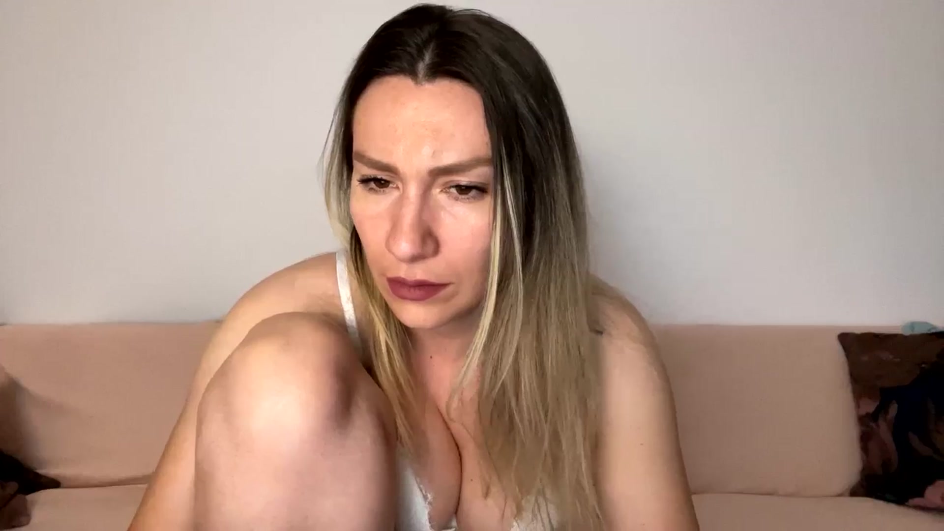 Gallery image thumbnail from itwasnt_me's myfreecams stream on, 09/23/2024, 02:07 image 2 of 20