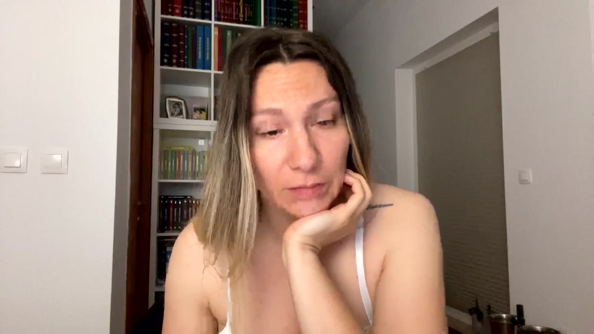Gallery image thumbnail from itwasnt_me's myfreecams stream on, 10/09/2024, 24:41 image 20 of 20