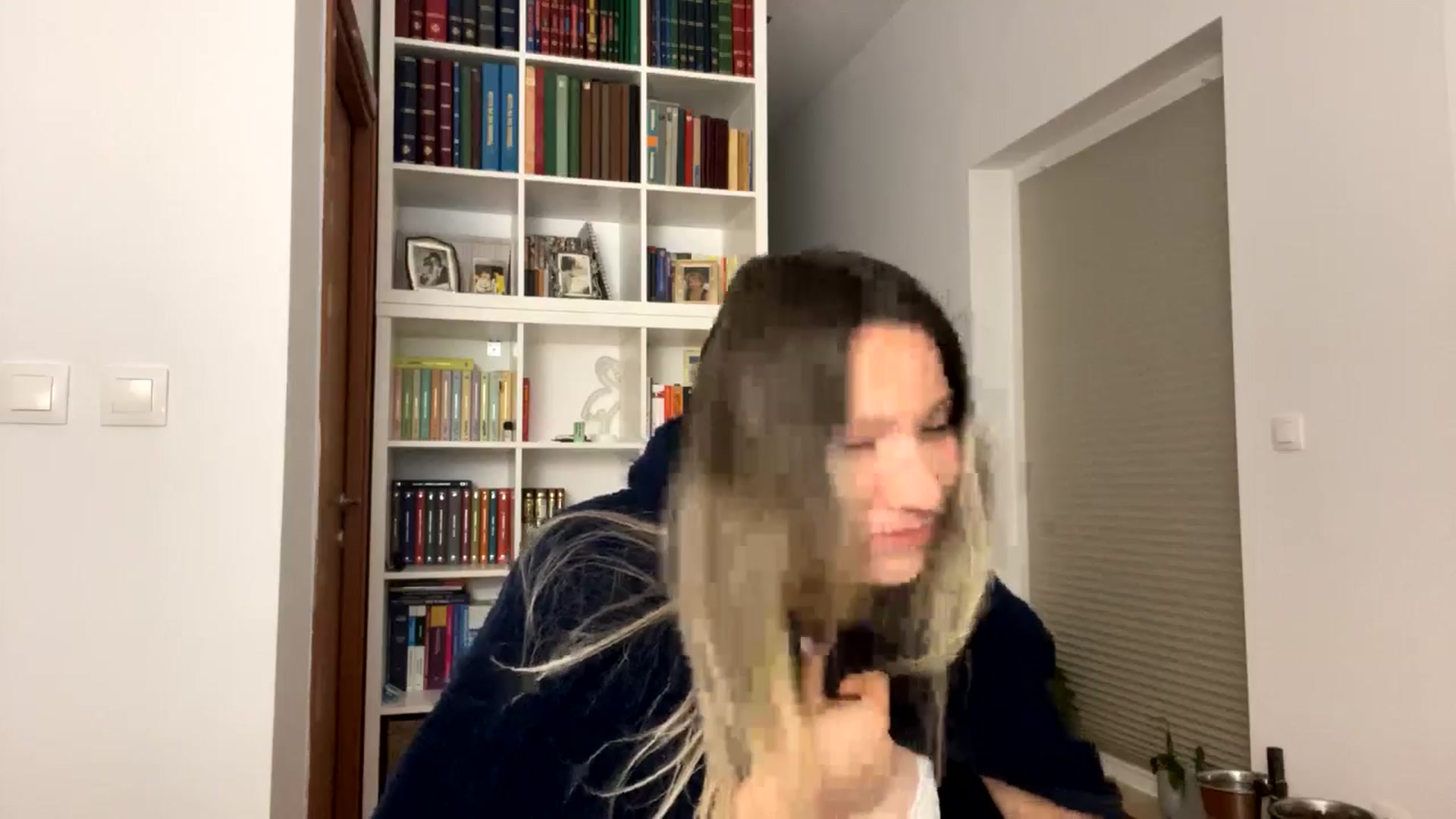 Gallery image thumbnail from itwasnt_me's myfreecams stream on, 10/09/2024, 24:41 image 5 of 20