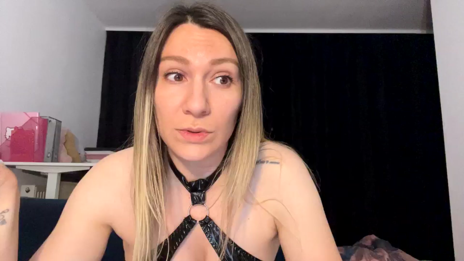 Gallery image thumbnail from itwasnt_me's myfreecams stream on, 10/28/2024, 04:07 image 6 of 20