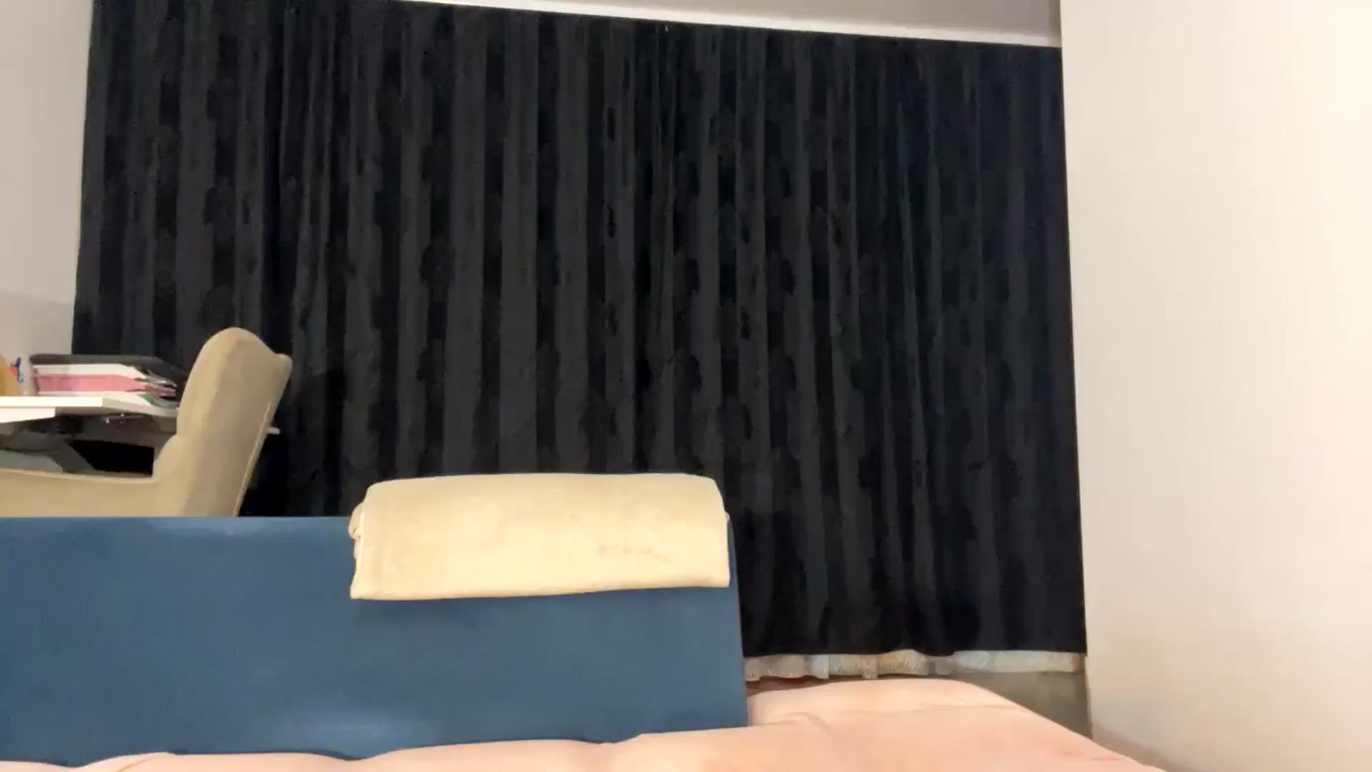 Gallery image thumbnail from itwasnt_me's myfreecams stream on, 11/18/2024, 03:03 image 19 of 20