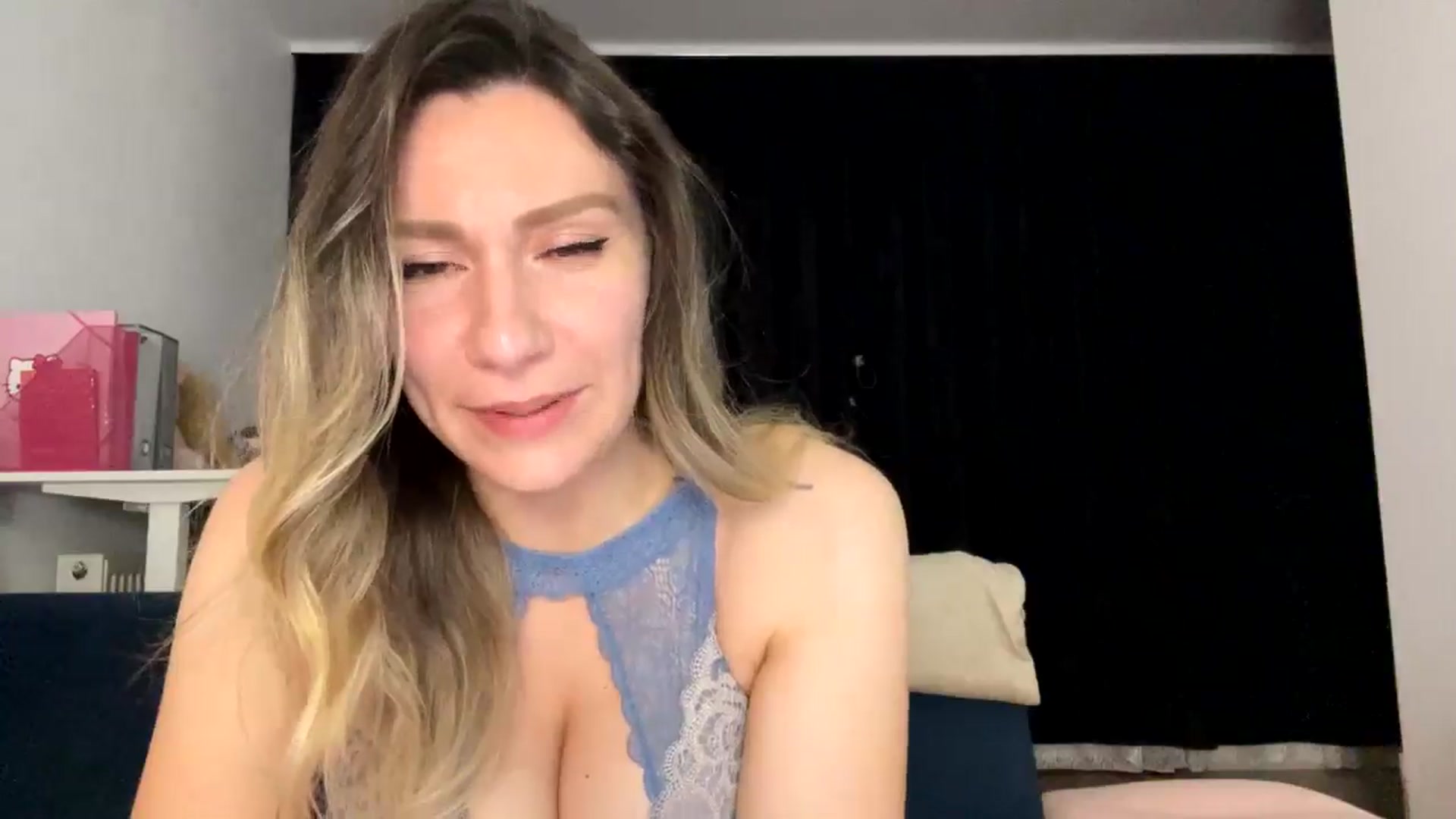 Gallery image thumbnail from itwasnt_me's myfreecams stream on, 11/20/2024, 03:28 image 6 of 20