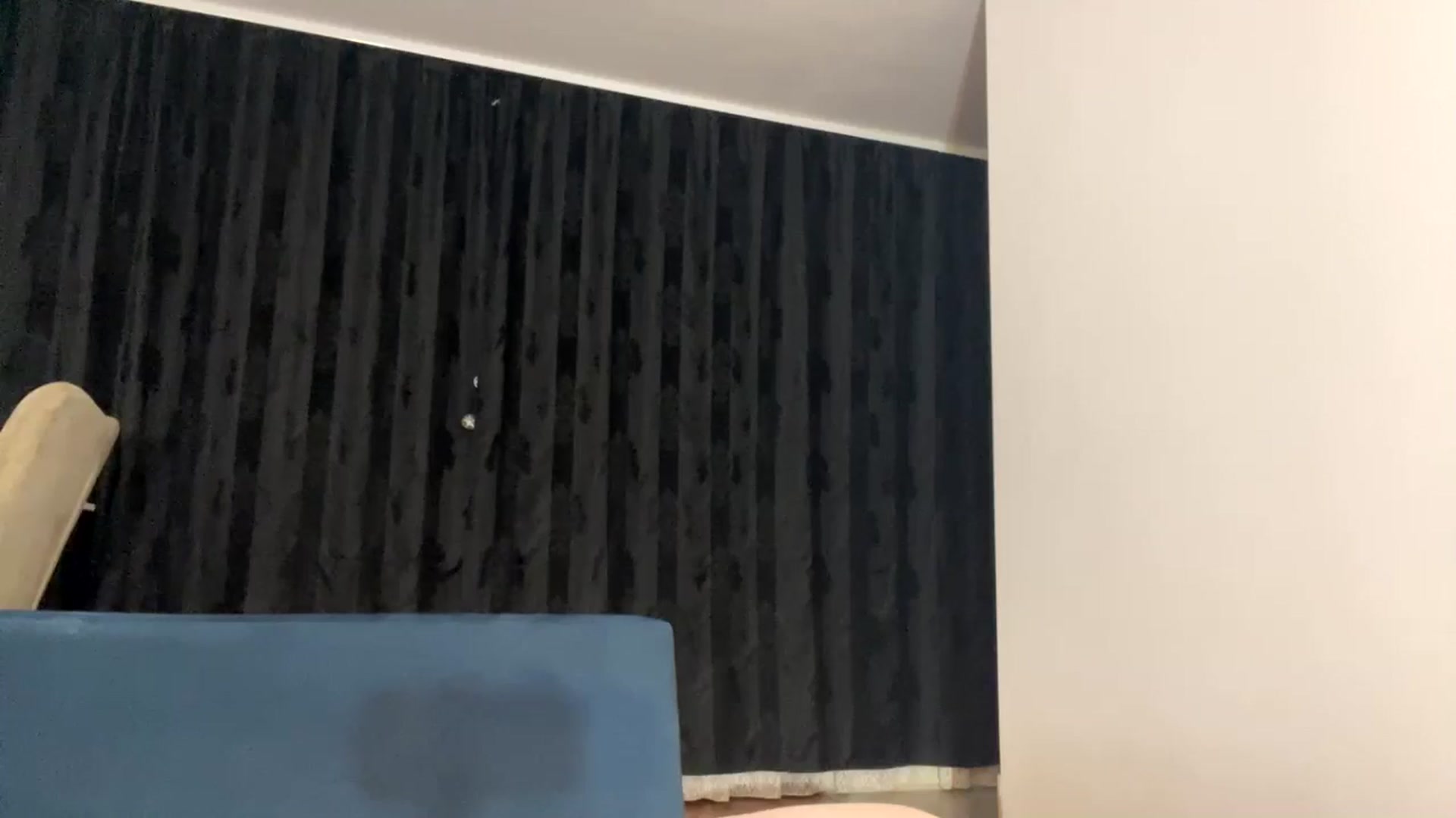 Gallery image thumbnail from itwasnt_me's myfreecams stream on, 11/21/2024, 24:01 image 16 of 20