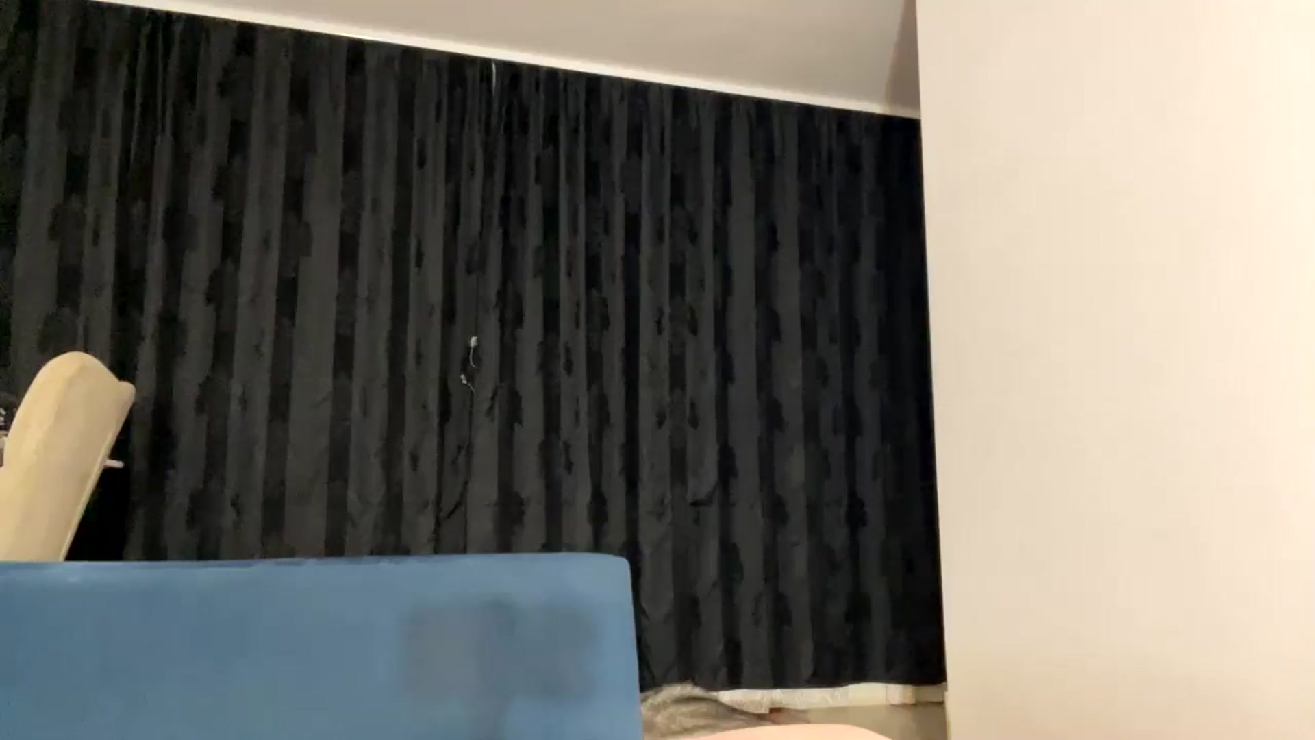 Gallery image thumbnail from itwasnt_me's myfreecams stream on, 11/22/2024, 02:36 image 4 of 20
