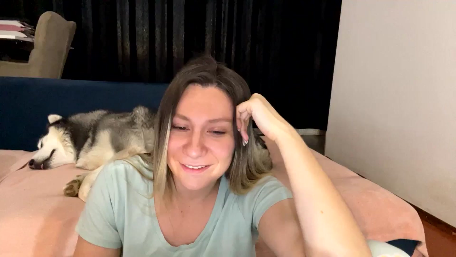 Gallery image thumbnail from itwasnt_me's myfreecams stream on, 11/24/2024, 05:13 image 17 of 20
