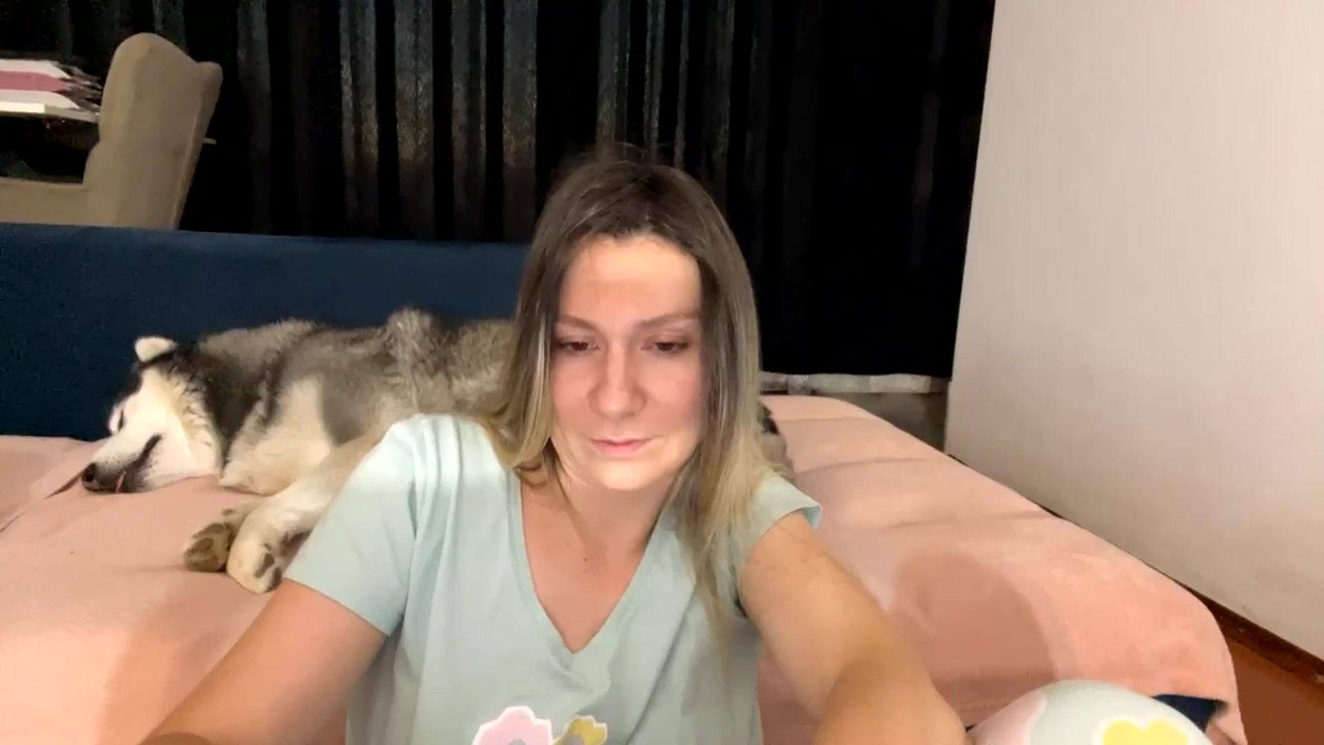 Gallery image thumbnail from itwasnt_me's myfreecams stream on, 11/24/2024, 05:13 image 19 of 20