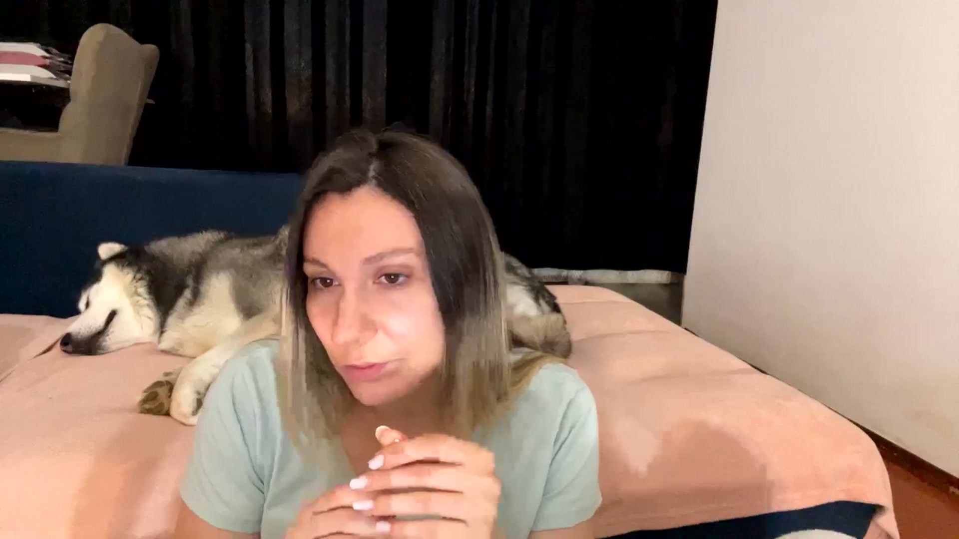 Gallery image thumbnail from itwasnt_me's myfreecams stream on, 11/24/2024, 05:13 image 15 of 20