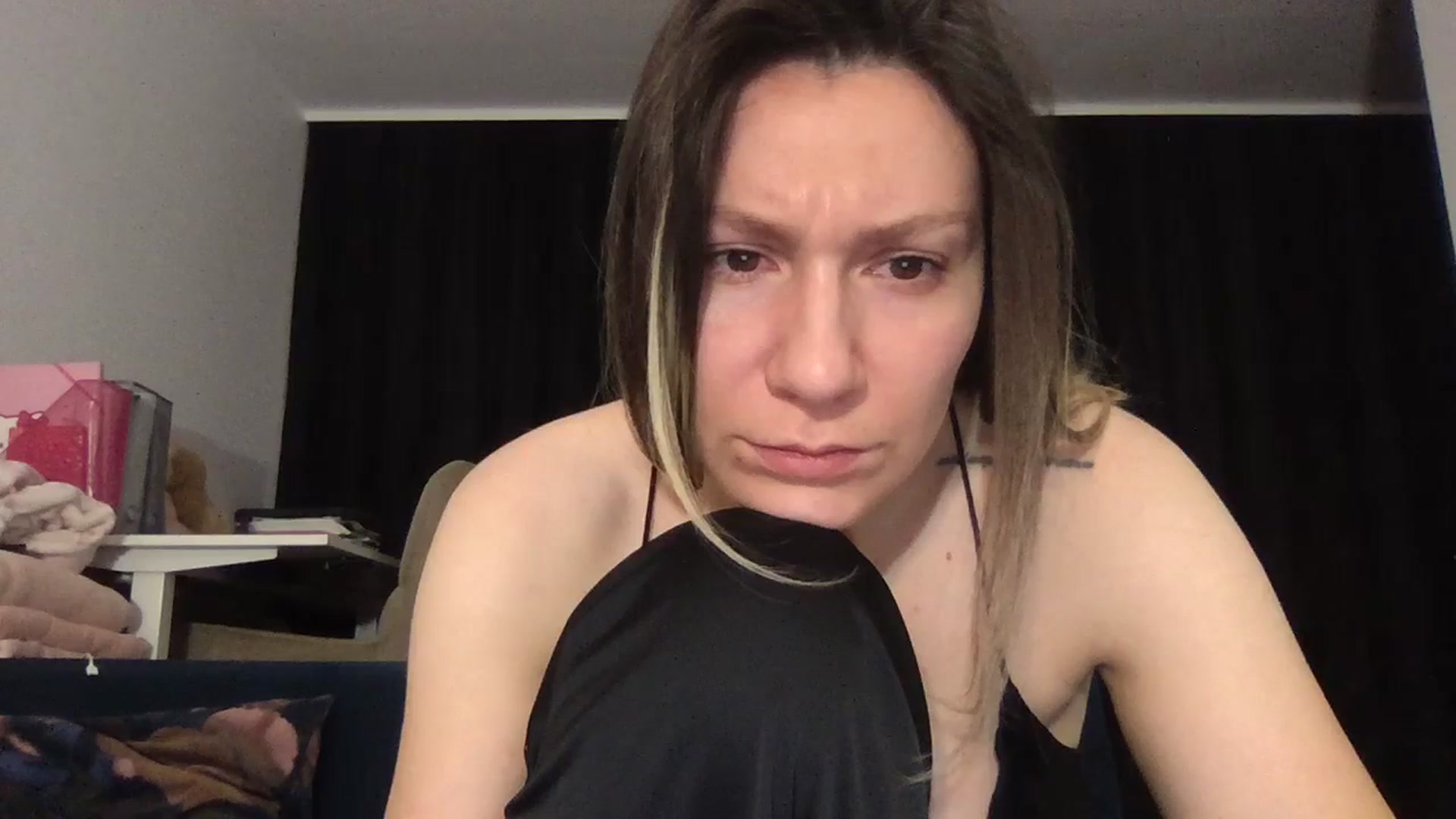 Gallery image thumbnail from itwasnt_me's myfreecams stream on, 11/29/2024, 01:58 image 19 of 20