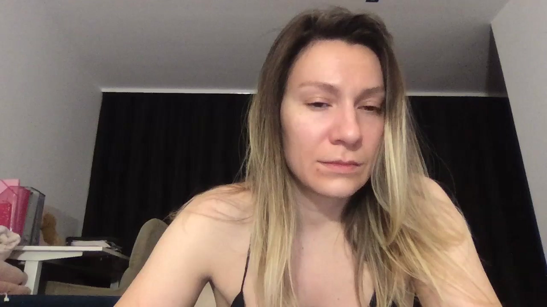 Gallery image thumbnail from itwasnt_me's myfreecams stream on, 11/29/2024, 01:58 image 4 of 20