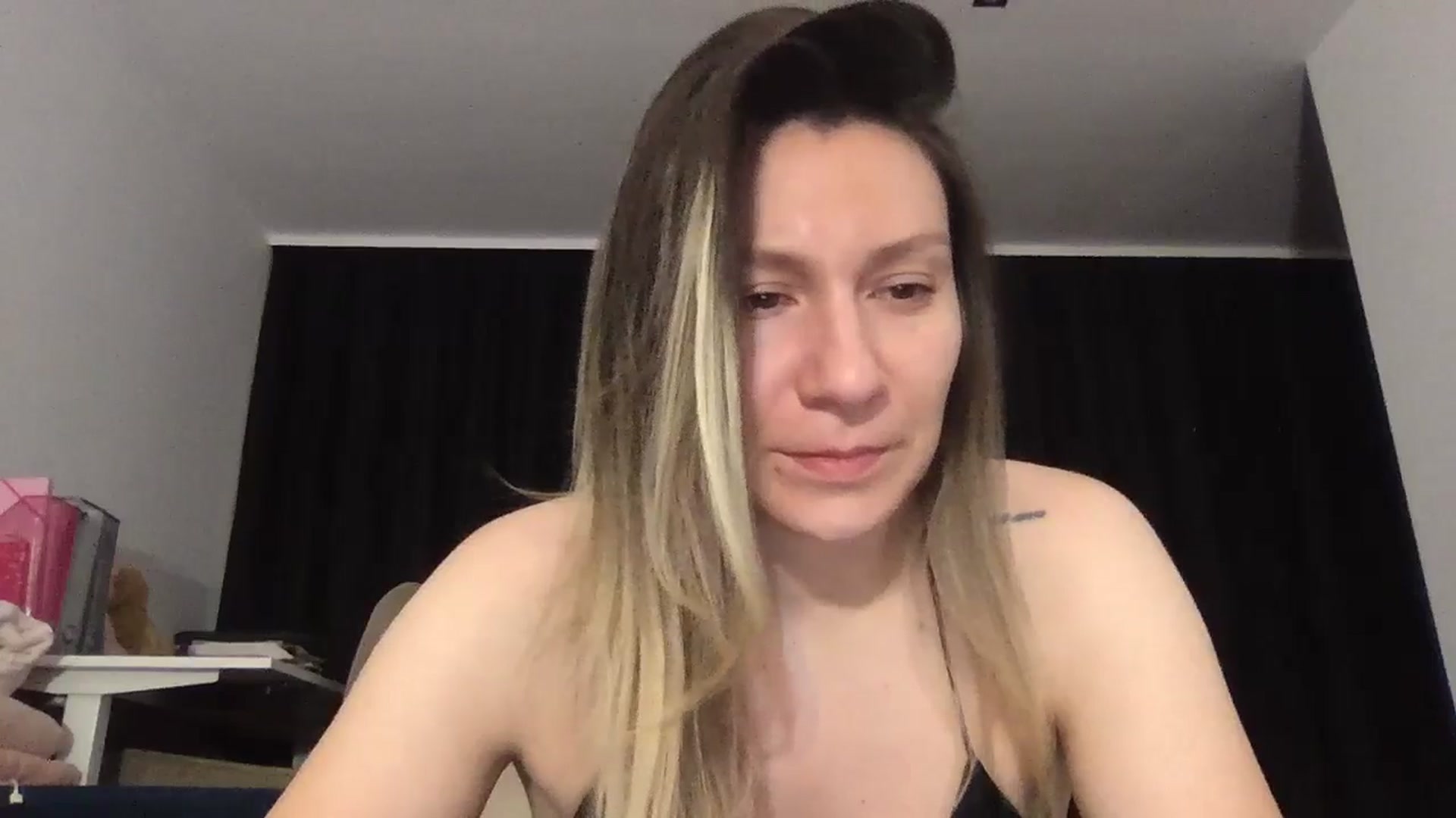 Gallery image thumbnail from itwasnt_me's myfreecams stream on, 11/29/2024, 01:58 image 8 of 20