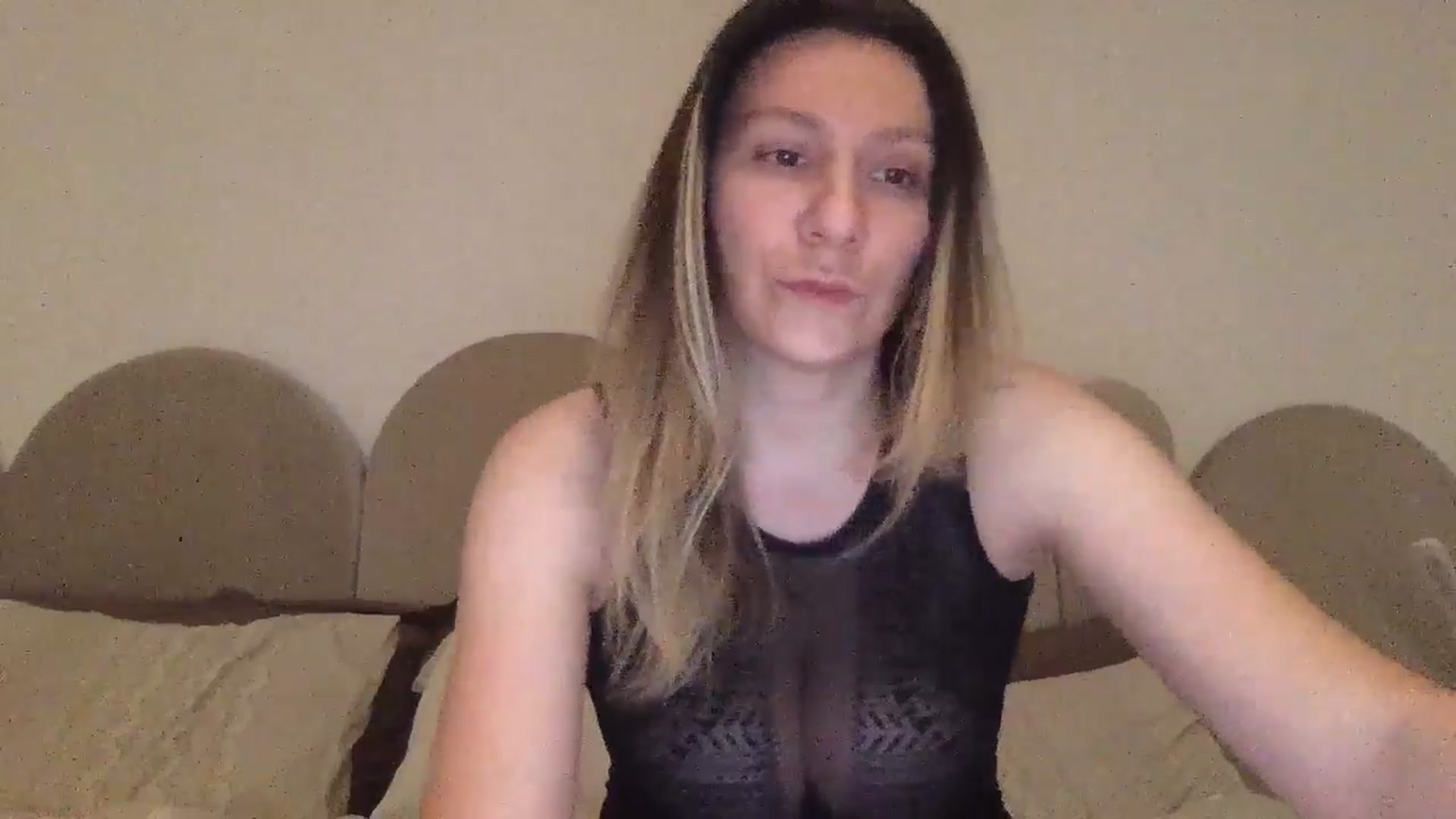 Gallery image thumbnail from itwasnt_me's myfreecams stream on, 11/29/2024, 21:20 image 2 of 20