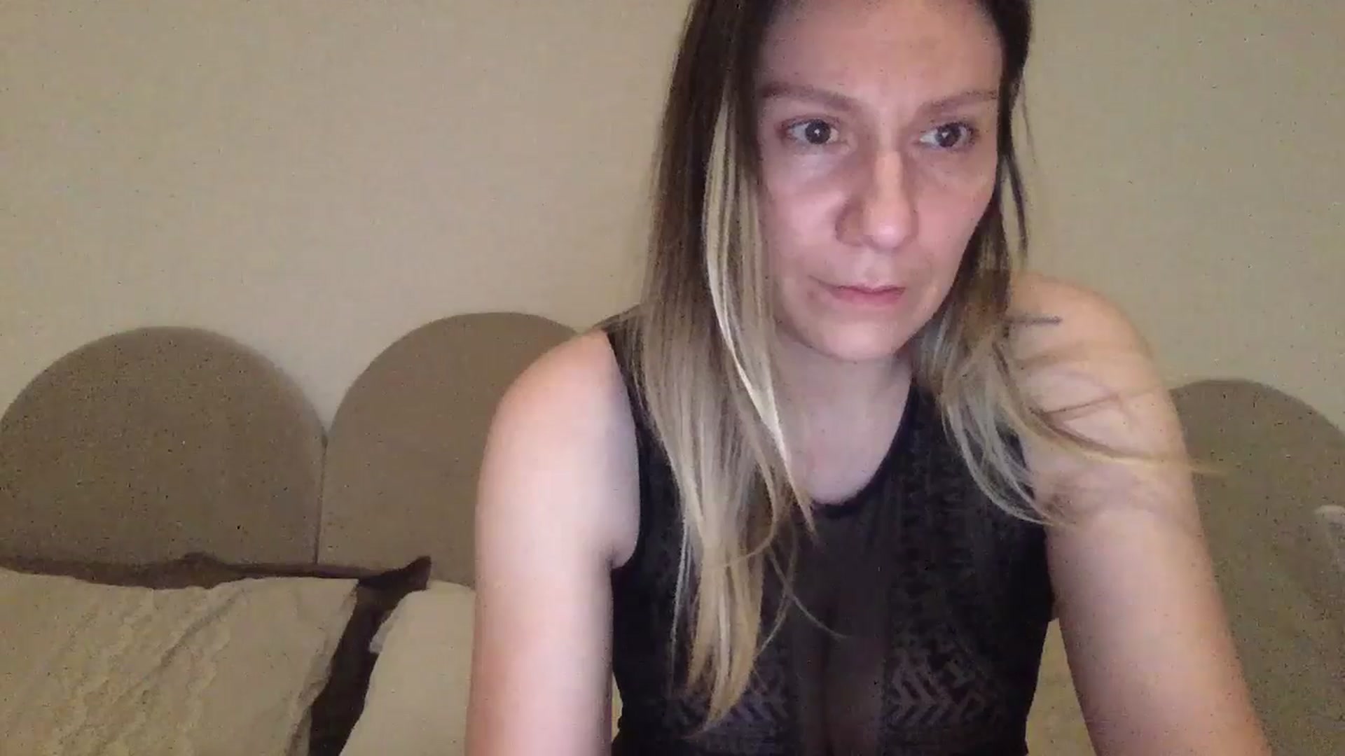Gallery image thumbnail from itwasnt_me's myfreecams stream on, 11/29/2024, 21:20 image 6 of 20