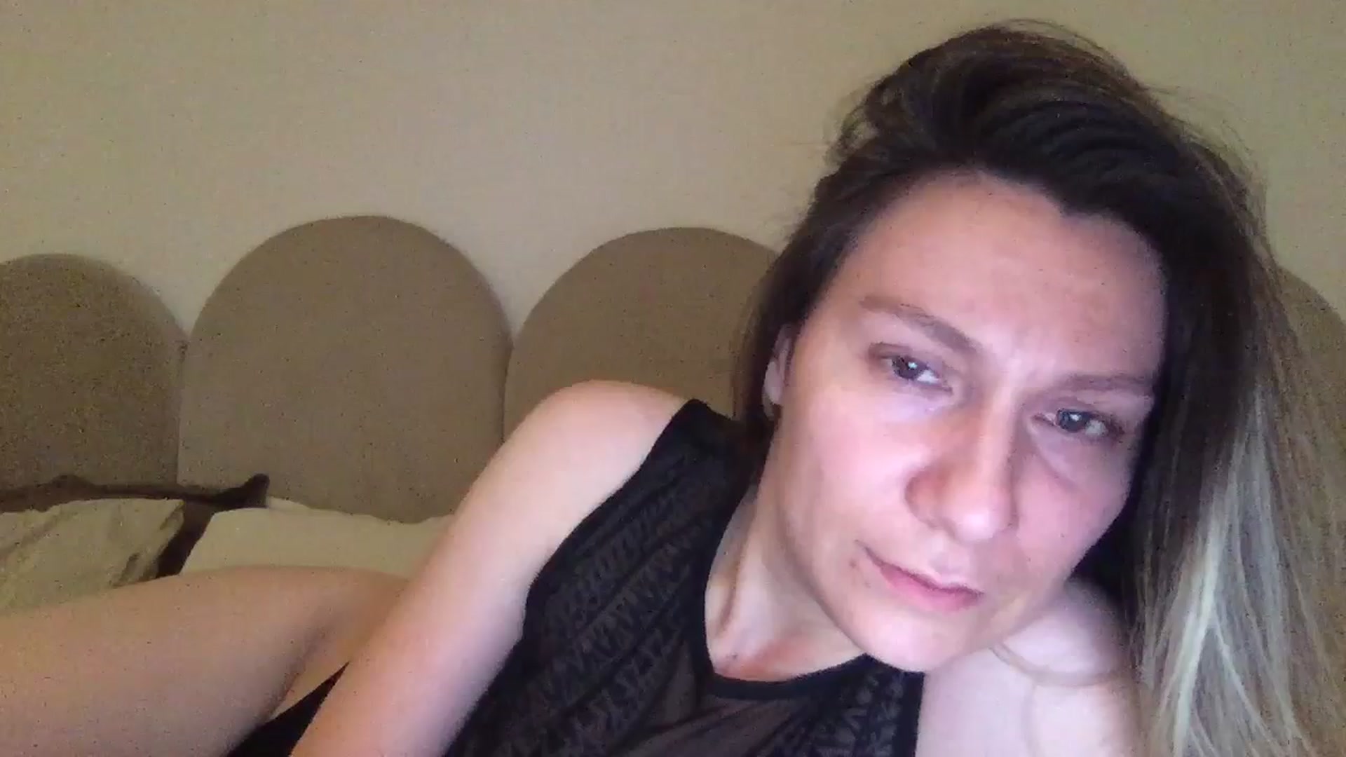Gallery image thumbnail from itwasnt_me's myfreecams stream on, 11/29/2024, 22:14 image 10 of 20