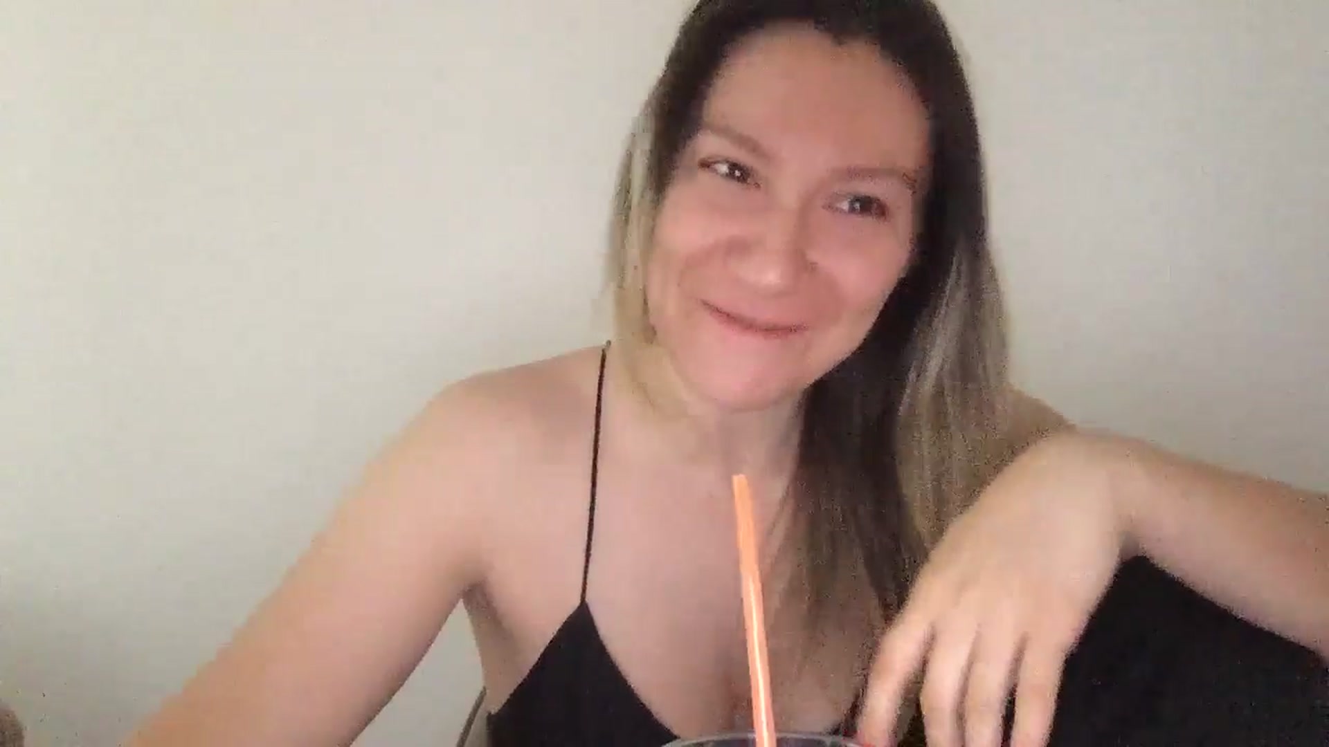 Gallery image thumbnail from itwasnt_me's myfreecams stream on, 11/30/2024, 11:43 image 5 of 20