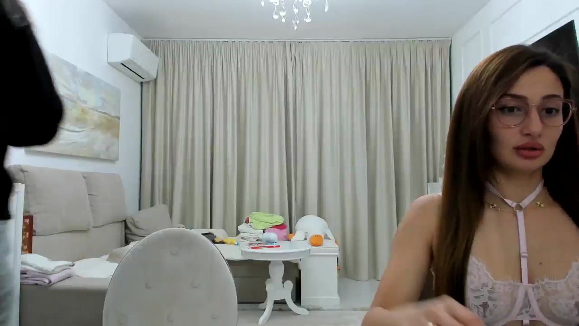 Gallery image thumbnail from itwasnt_me's myfreecams stream on, 12/05/2024, 23:45 image 20 of 20