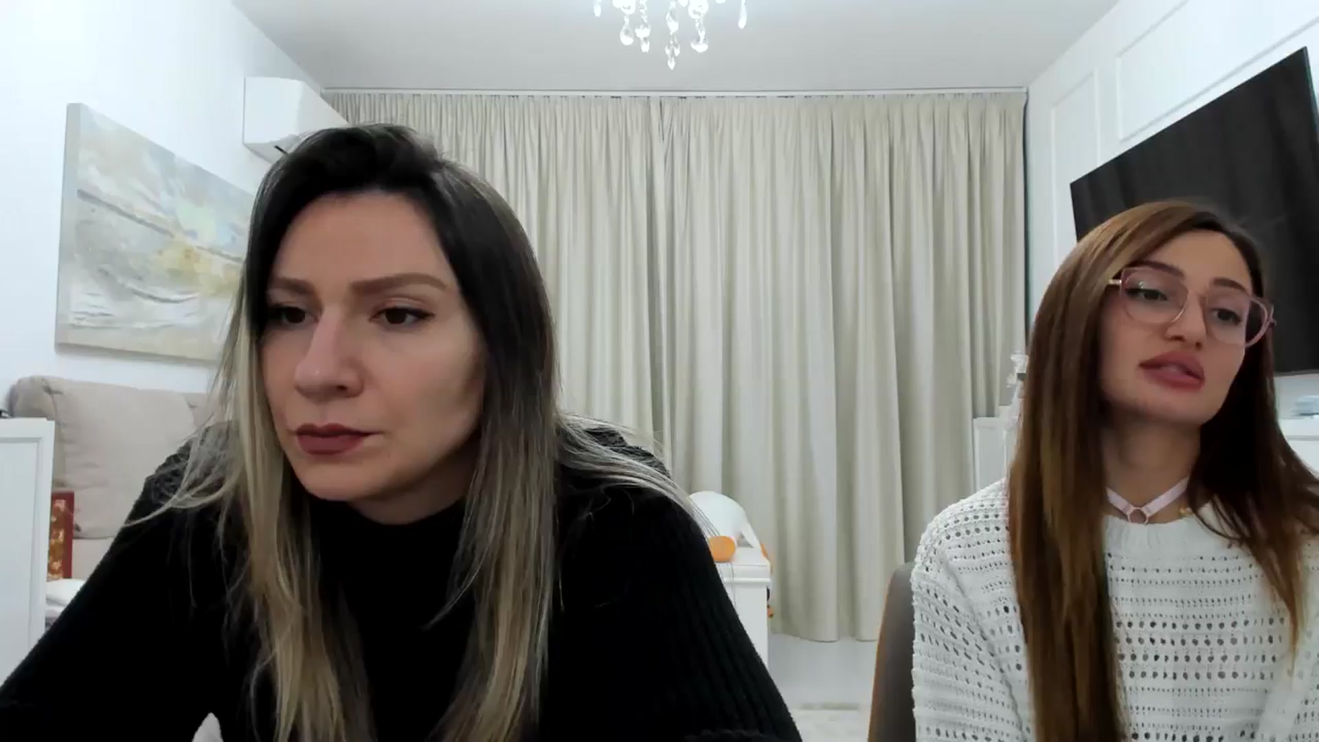 Gallery image thumbnail from itwasnt_me's myfreecams stream on, 12/05/2024, 23:45 image 17 of 20
