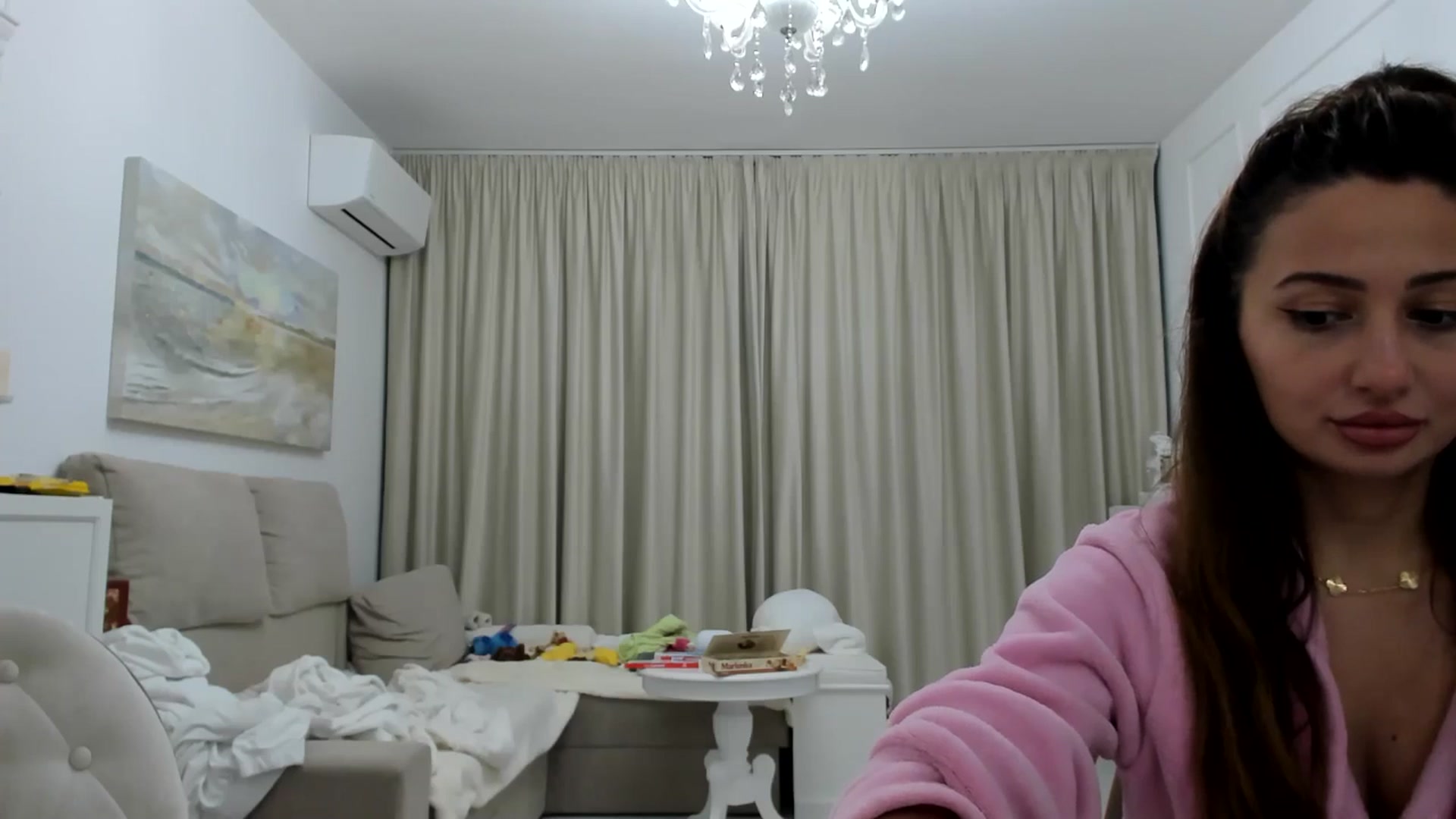 Gallery image thumbnail from itwasnt_me's myfreecams stream on, 12/07/2024, 16:58 image 14 of 20