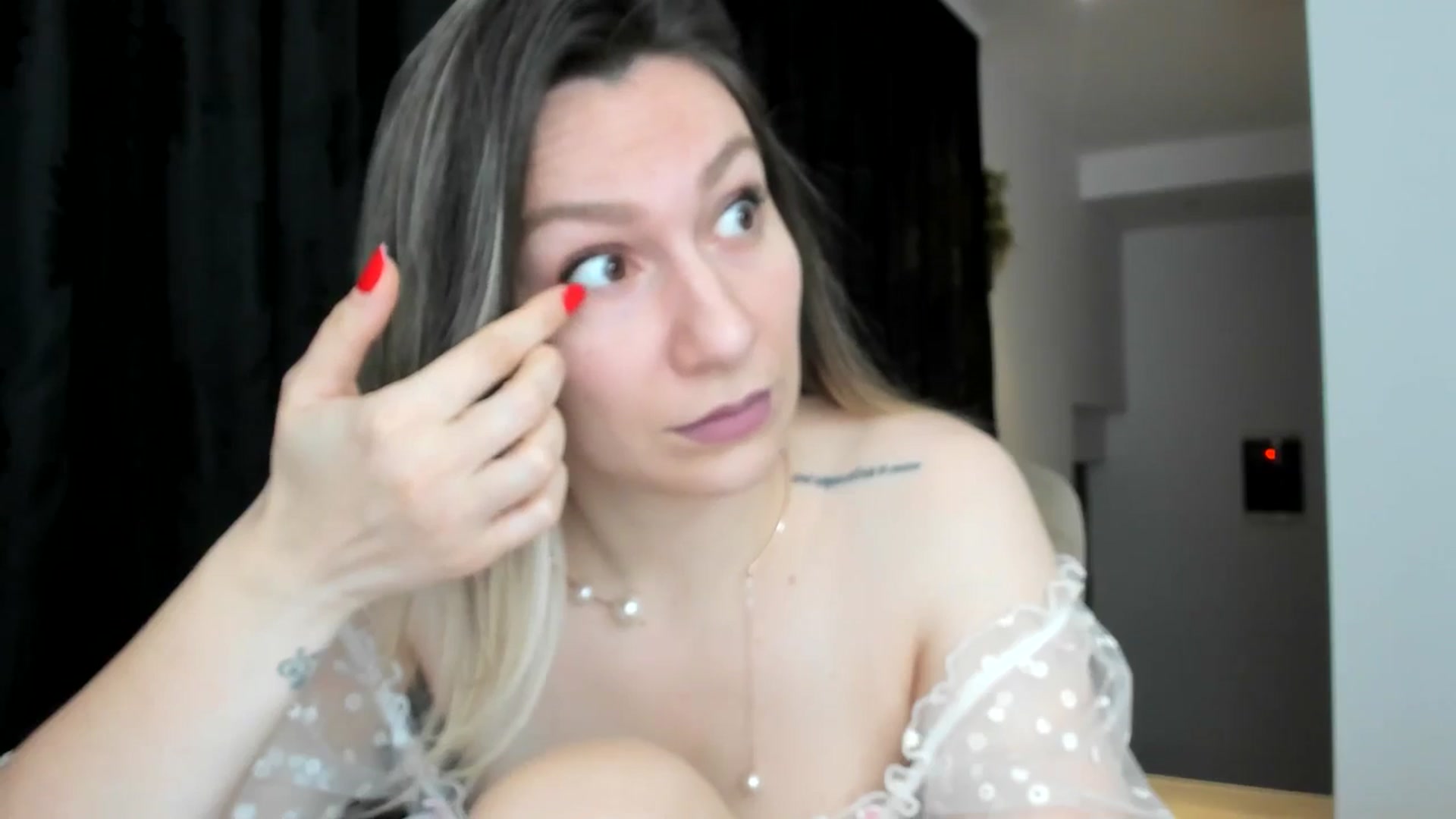 Gallery image thumbnail from itwasnt_me's myfreecams stream on, 12/10/2024, 24:04 image 20 of 20