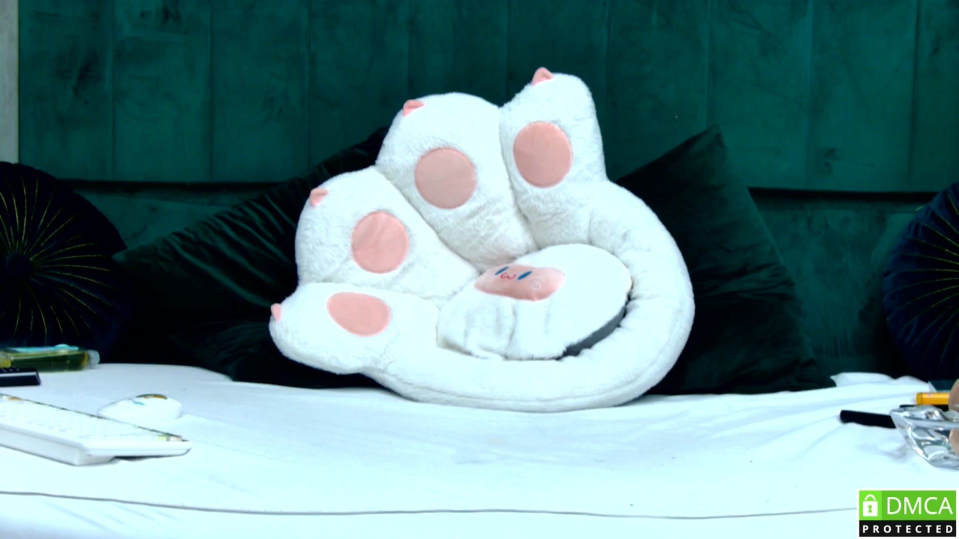 Gallery image thumbnail from ivonady's myfreecams stream on, 07/16/2025, 22:26 image 20 of 20