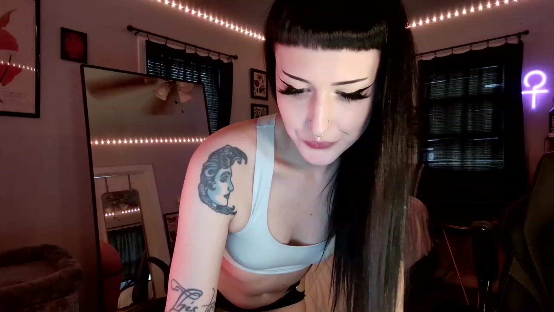 Gallery image thumbnail from ivorynyx's myfreecams stream on, 05/11/2023, 01:15 image 2 of 20