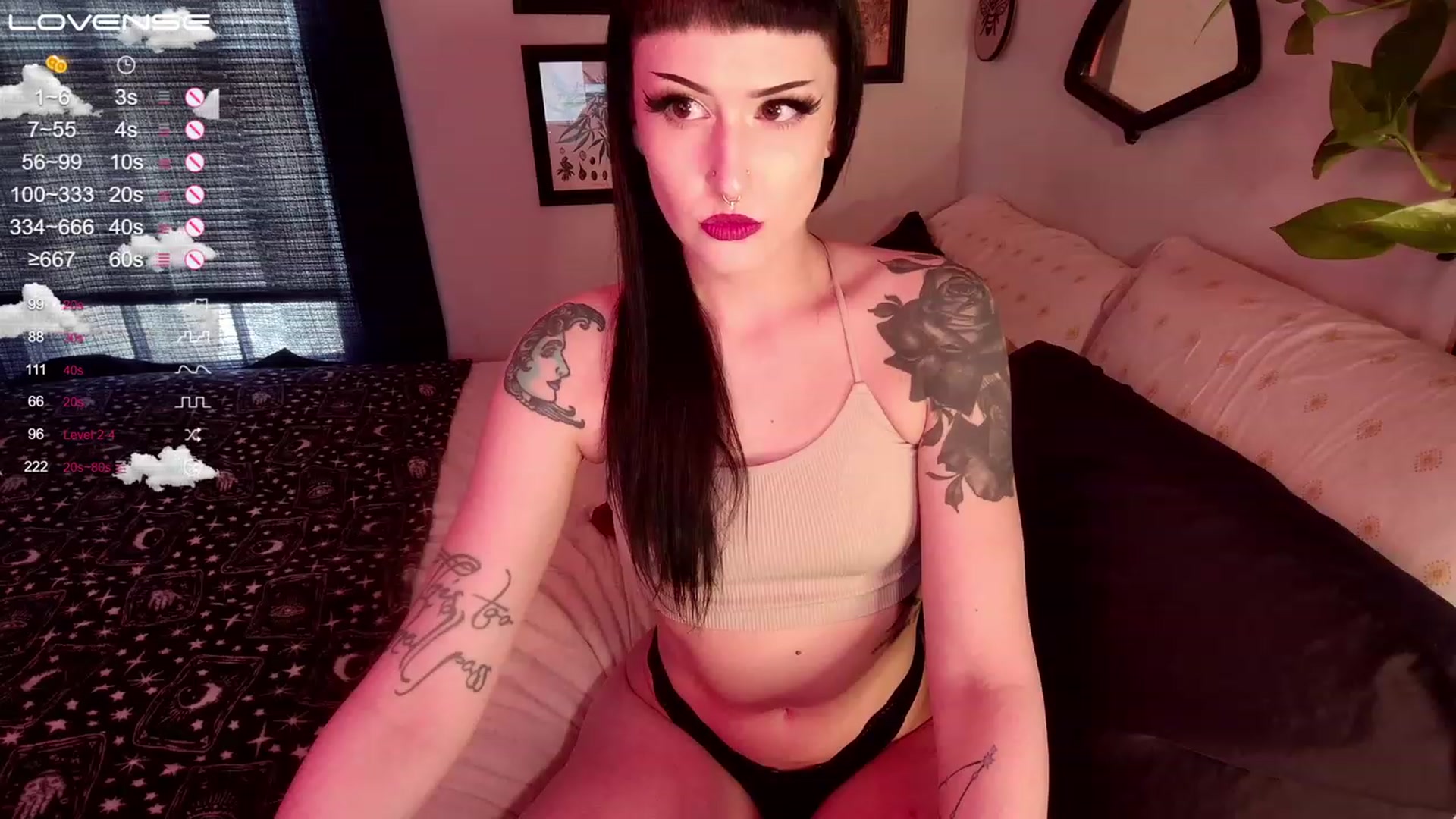 Gallery image thumbnail from ivorynyx's myfreecams stream on, 06/02/2023, 21:44 image 17 of 20