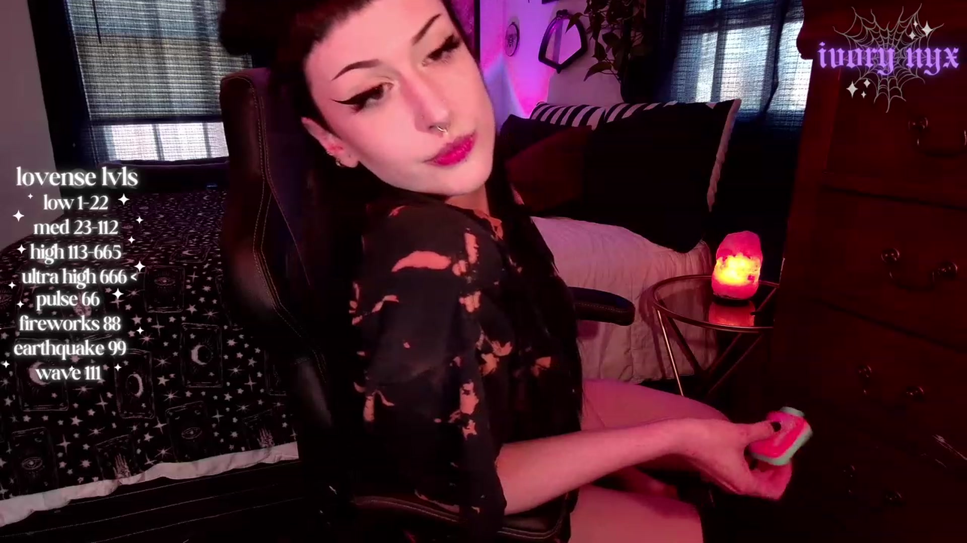 Gallery image thumbnail from ivorynyx's myfreecams stream on, 06/16/2023, 21:20 image 6 of 20