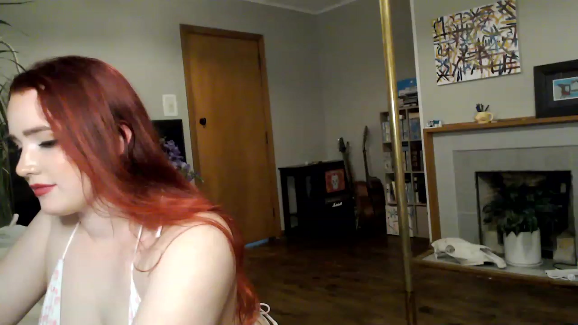 Gallery image thumbnail from ivydragon's myfreecams stream on, 12/19/2022, 12:57 image 3 of 20