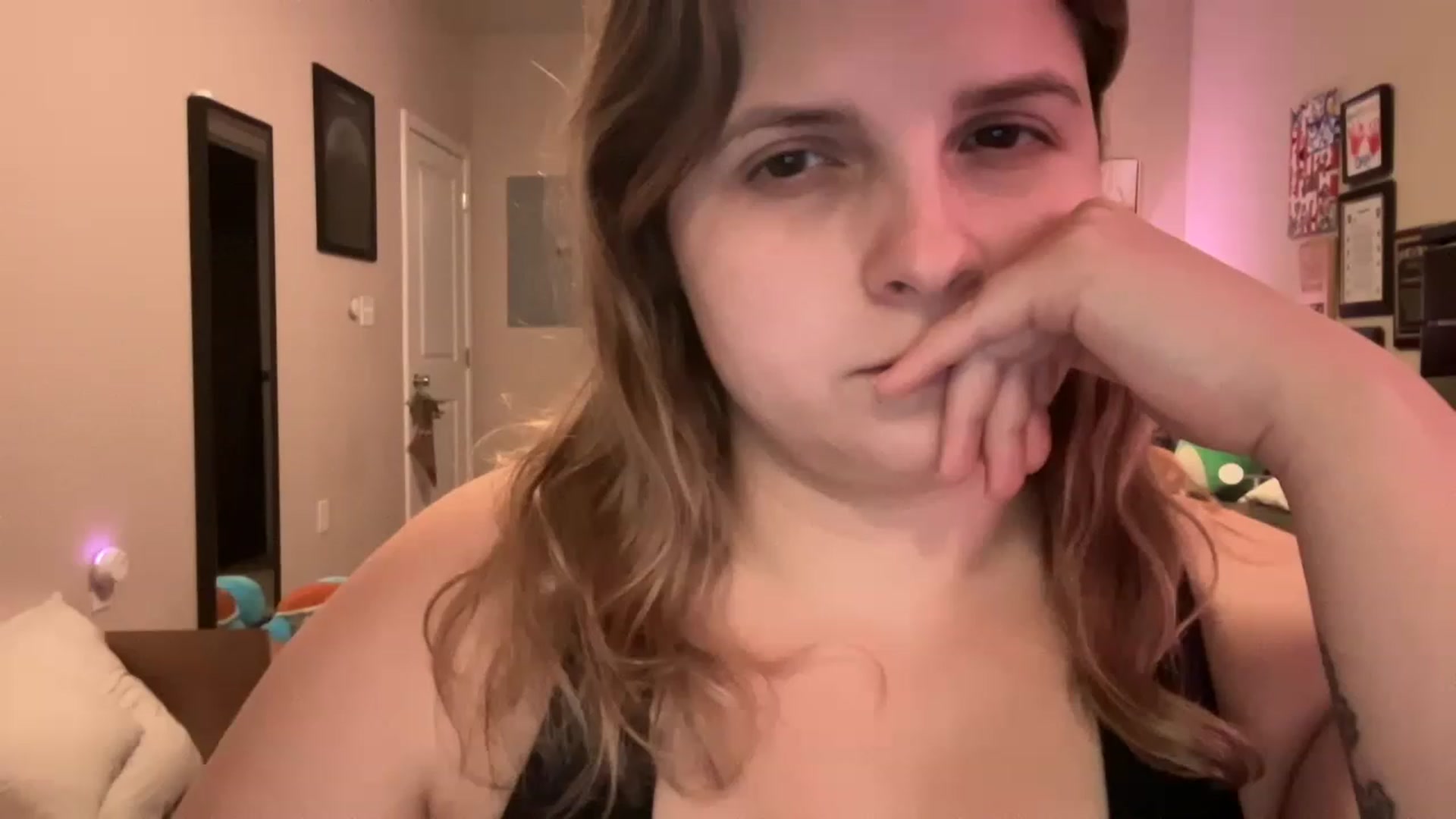 Gallery image thumbnail from j3nnamatic's myfreecams stream on, 12/01/2022, 22:39 image 4 of 20