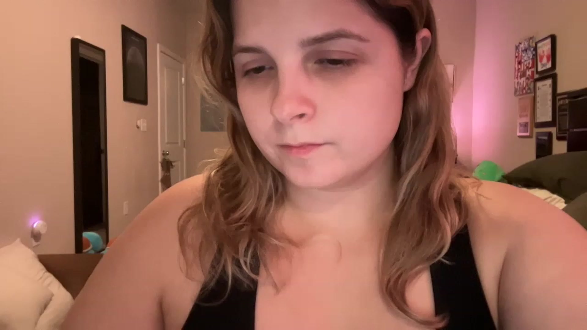 Gallery image thumbnail from j3nnamatic's myfreecams stream on, 12/01/2022, 22:39 image 10 of 20