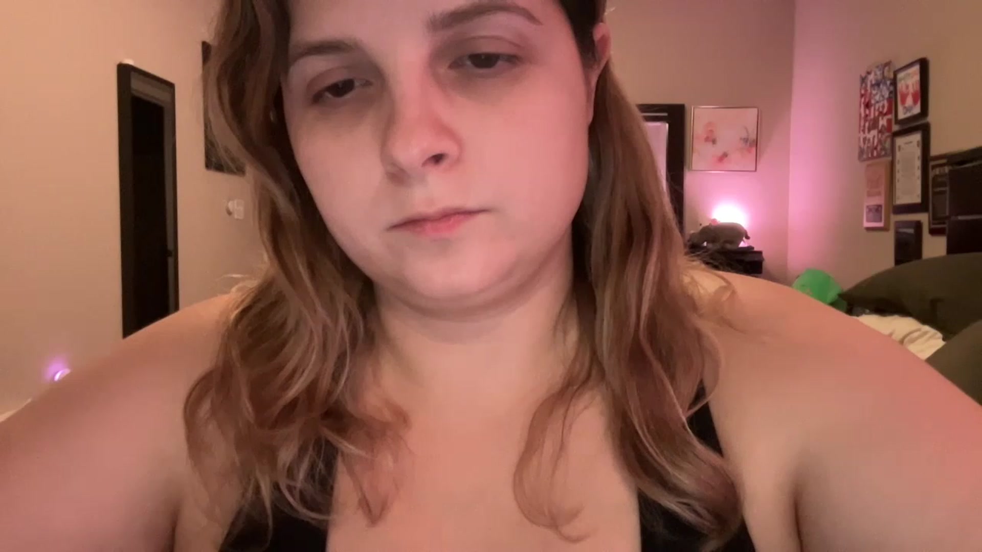 Gallery image thumbnail from j3nnamatic's myfreecams stream on, 12/01/2022, 22:39 image 20 of 20