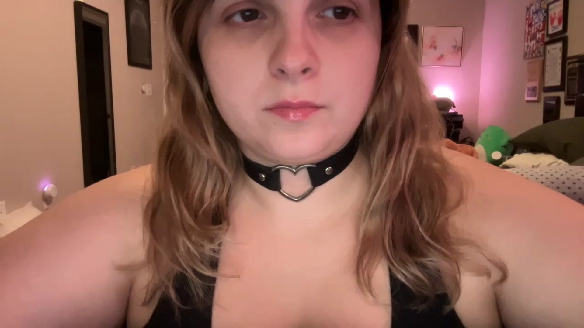 Gallery image thumbnail from j3nnamatic's myfreecams stream on, 12/01/2022, 23:04 image 2 of 20