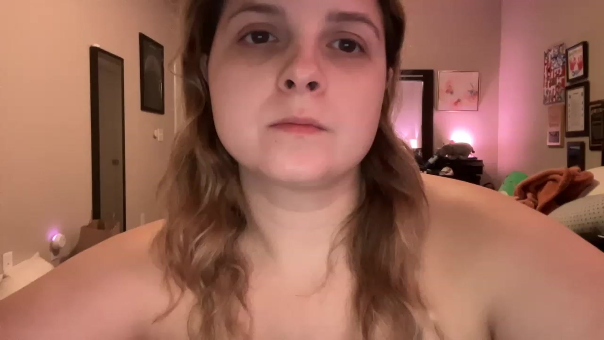 Gallery image thumbnail from j3nnamatic's myfreecams stream on, 12/06/2022, 18:02 image 6 of 20