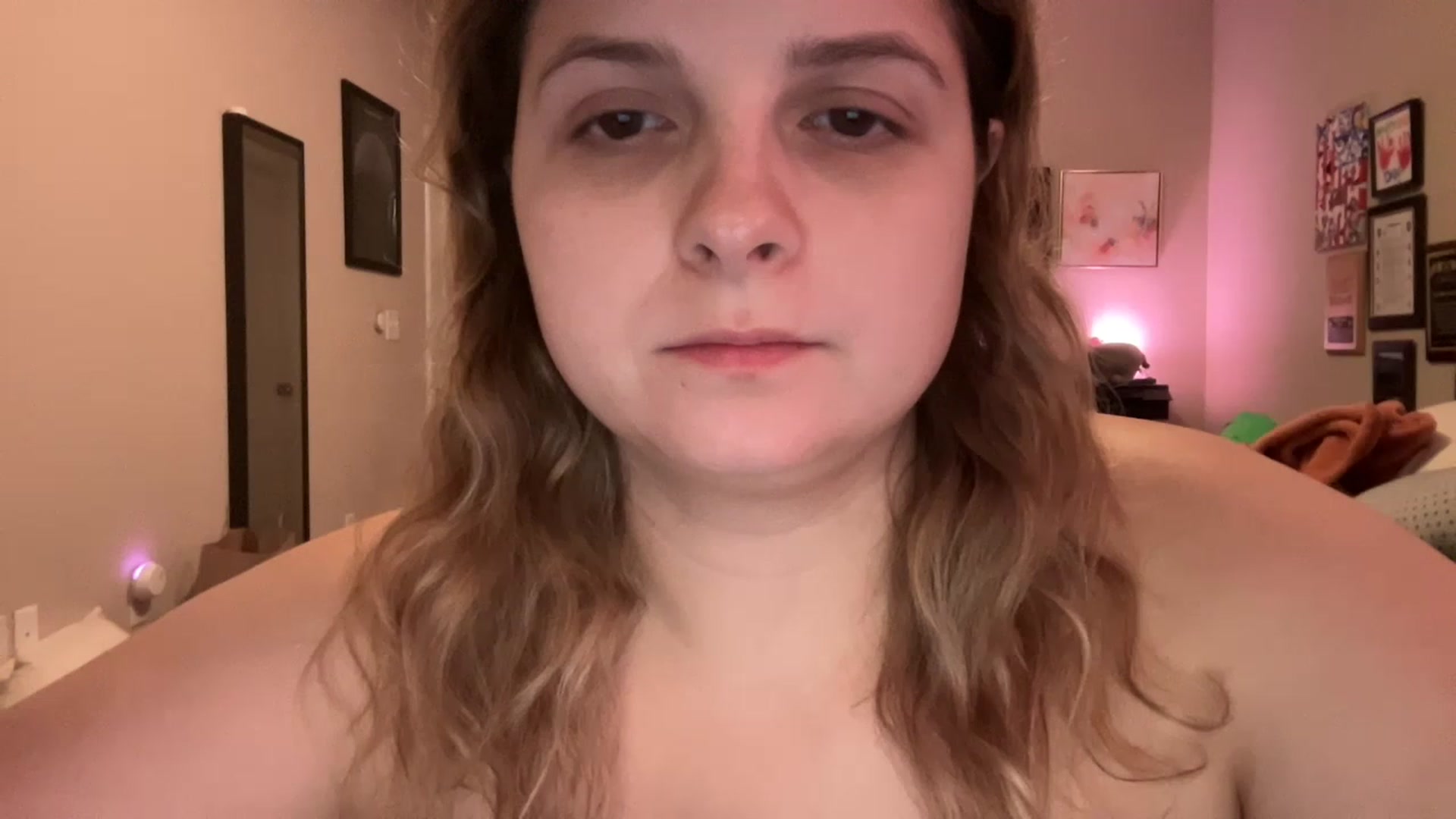 Gallery image thumbnail from j3nnamatic's myfreecams stream on, 12/06/2022, 18:02 image 14 of 20